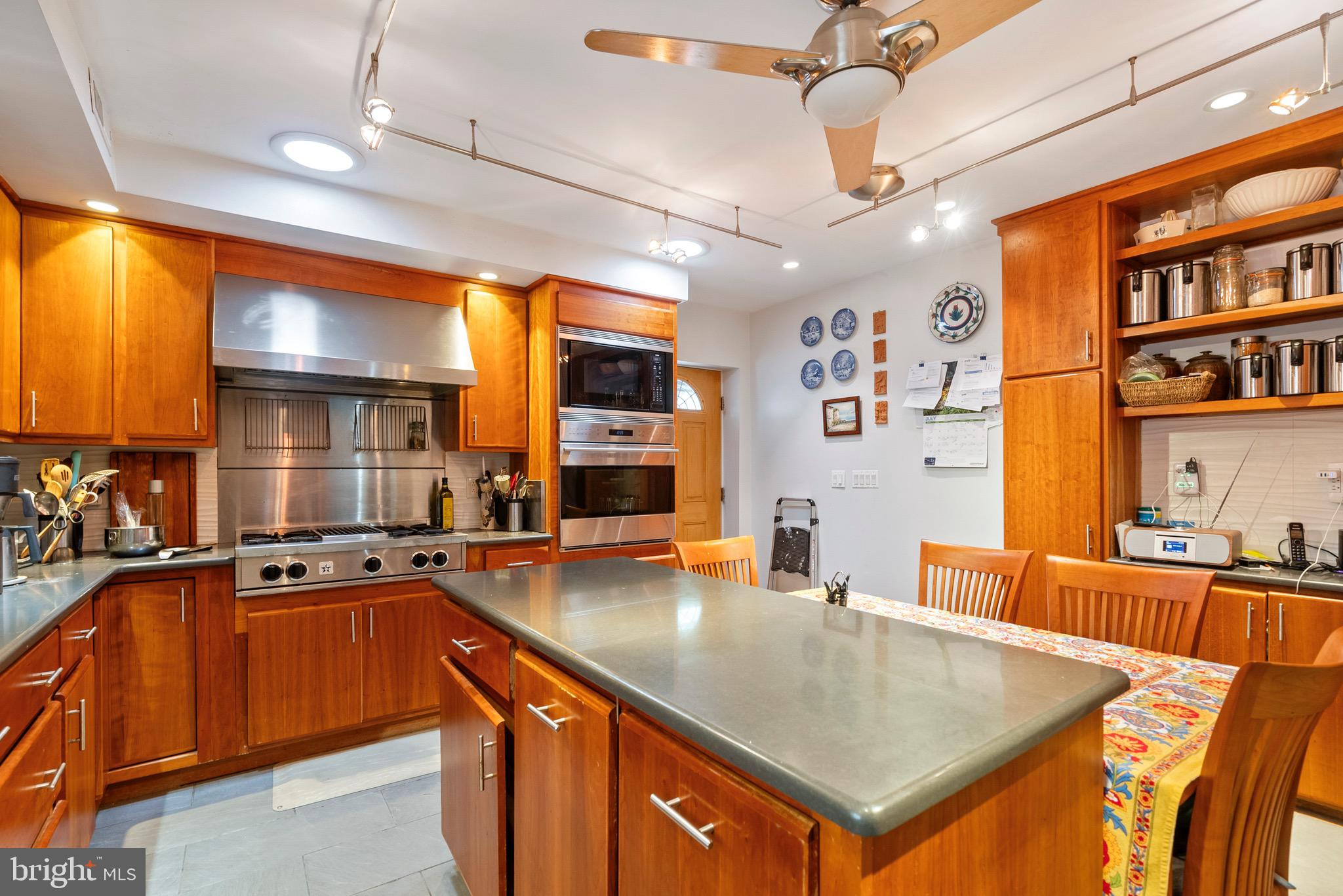 PASSYUNK SQUARE - Residential