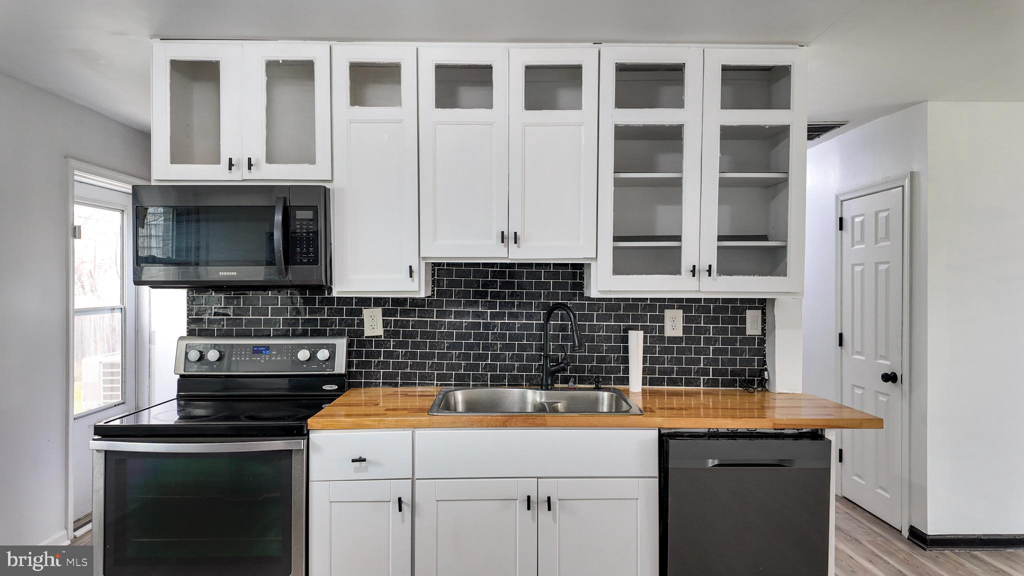 SIMONDS GARDENS - Residential