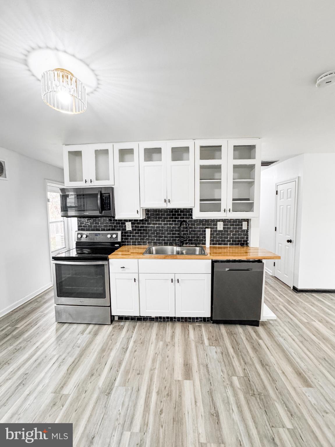 SIMONDS GARDENS - Residential