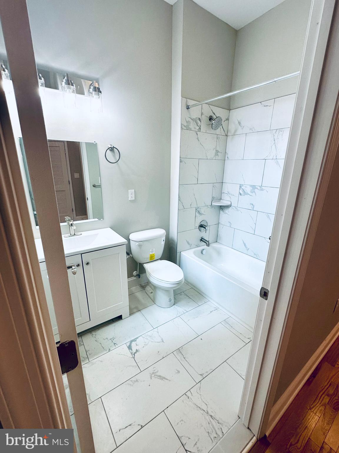 CENTRAL BUSINESS DISTRICT - Residential Lease
