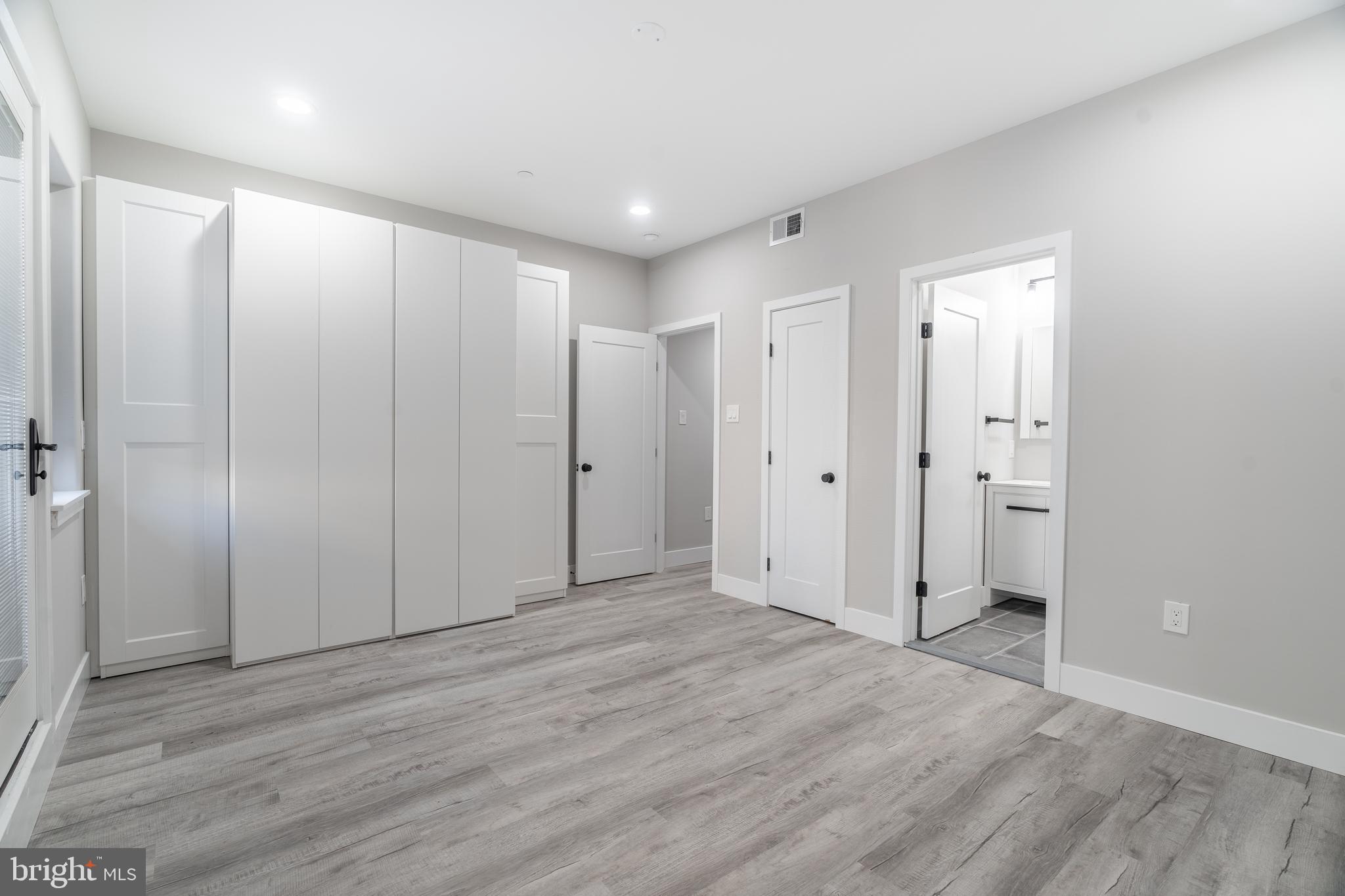 GRADUATE HOSPITAL - Residential Income