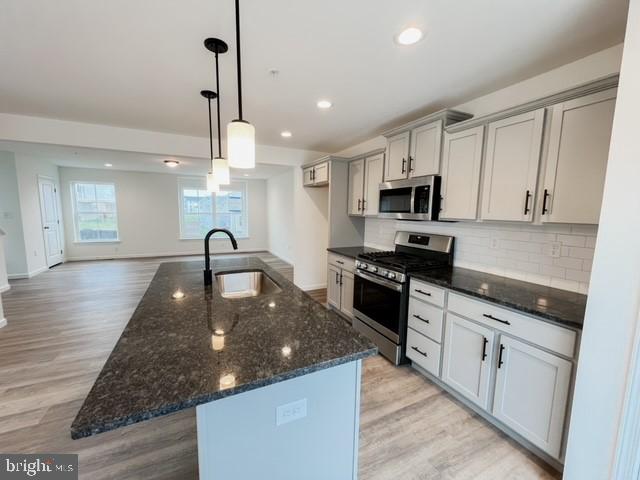 CREEKVALE - Residential