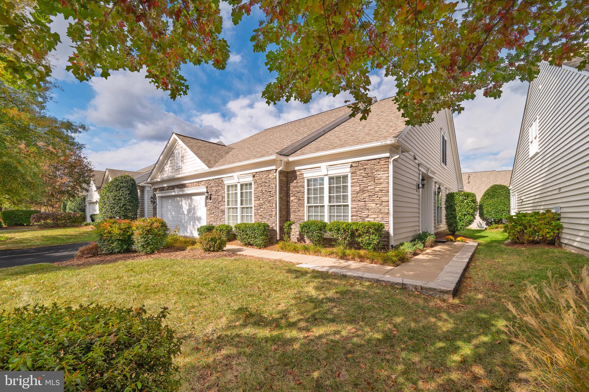 20698 CRESCENT POINTE PLACE