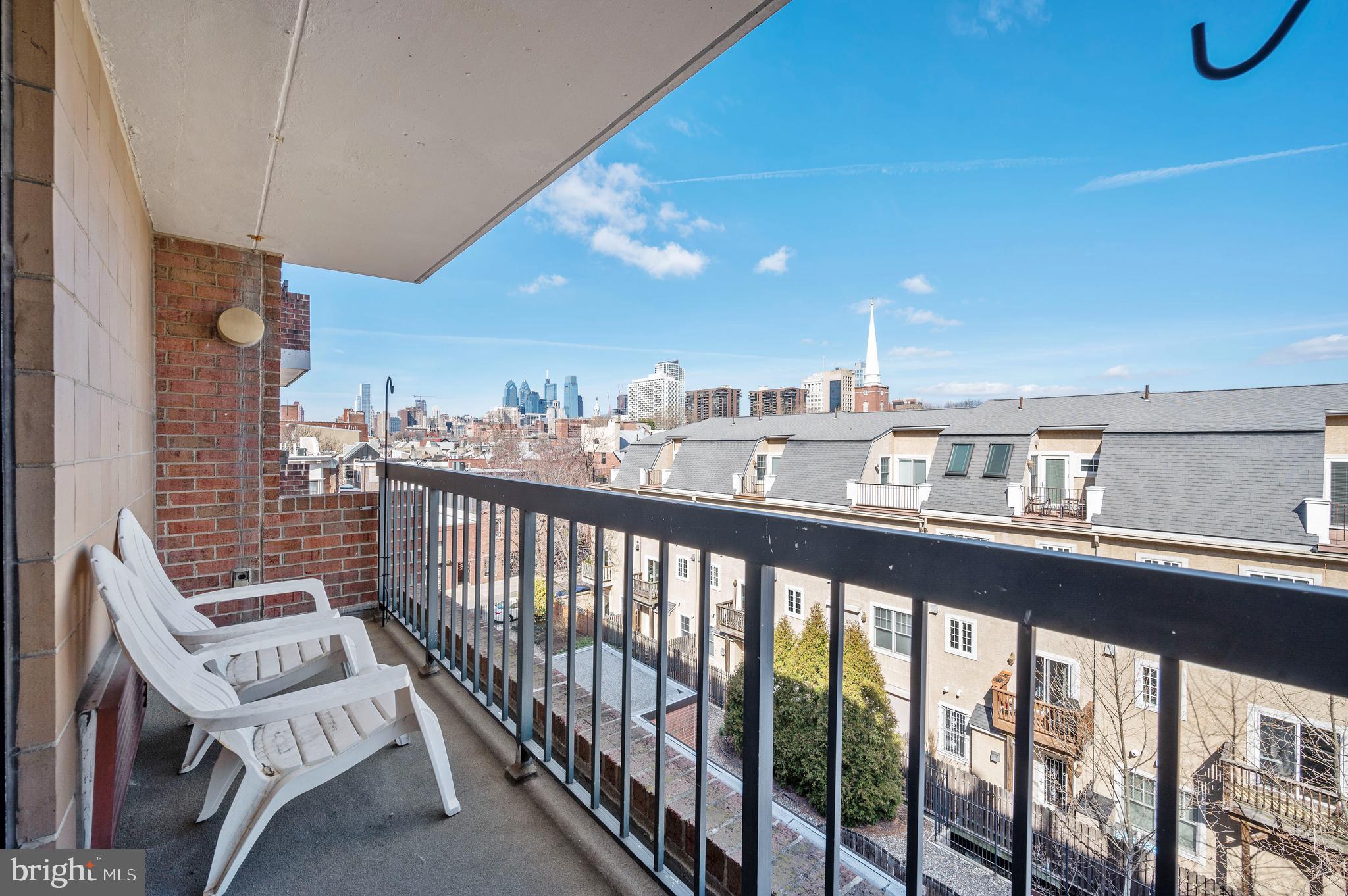 SOCIETY HILL - Residential