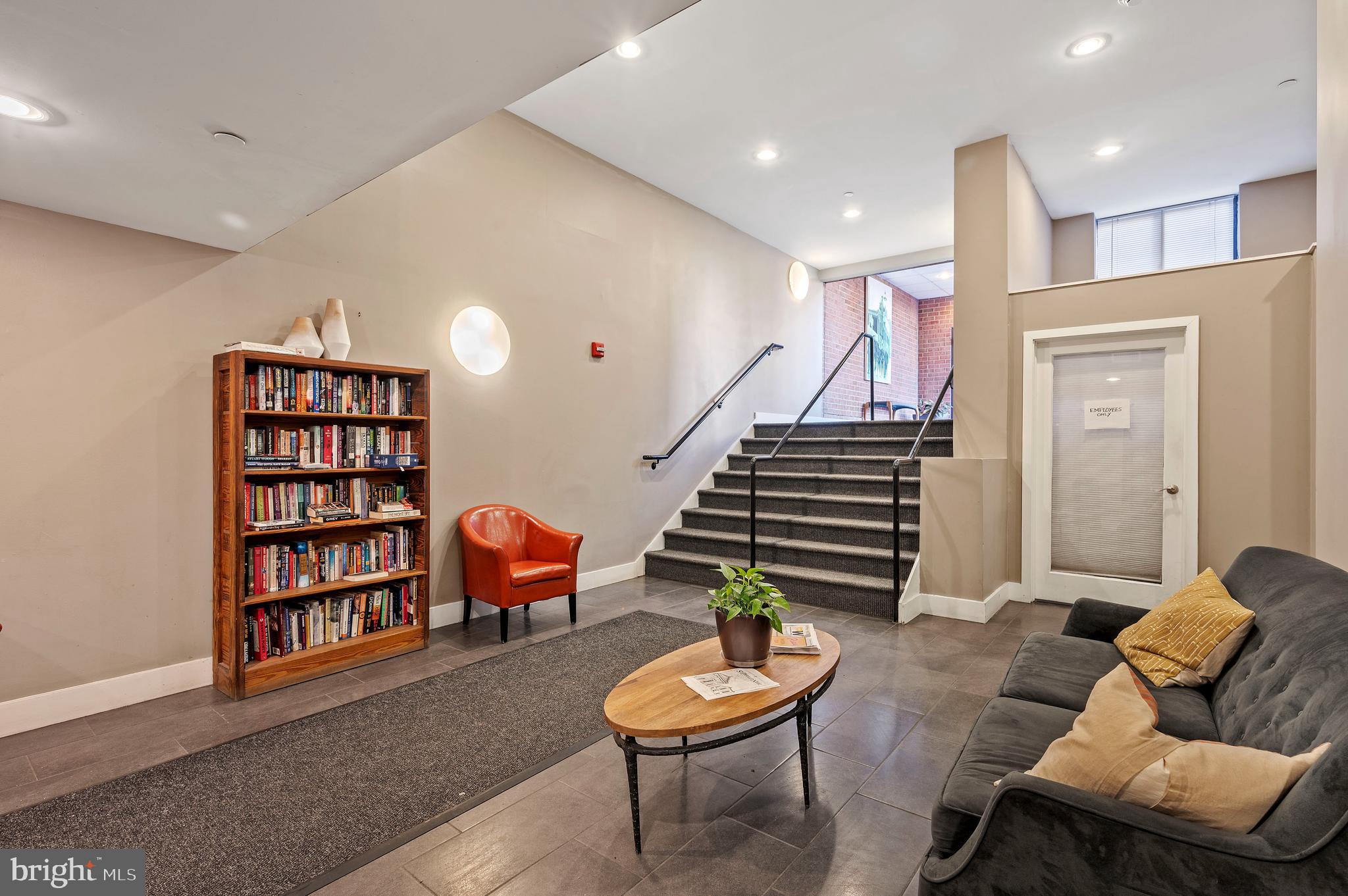 SOCIETY HILL - Residential