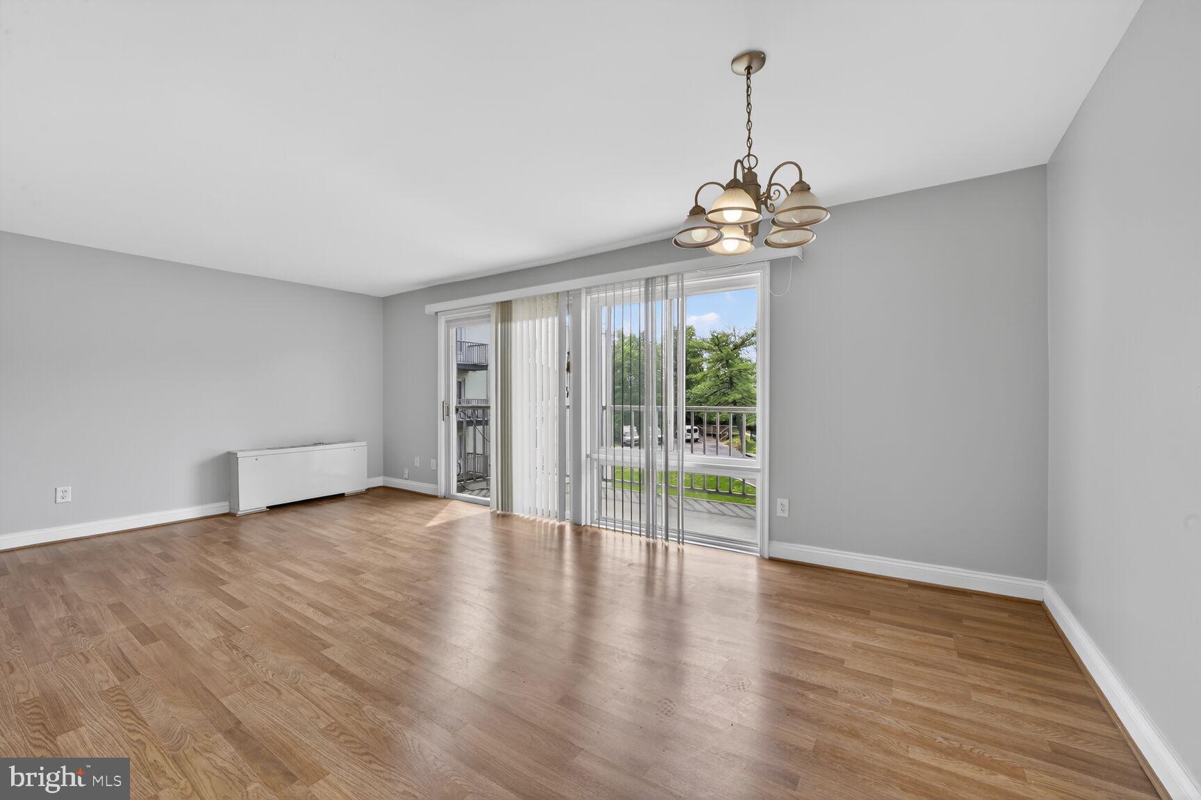 HYATTSVILLE - Residential