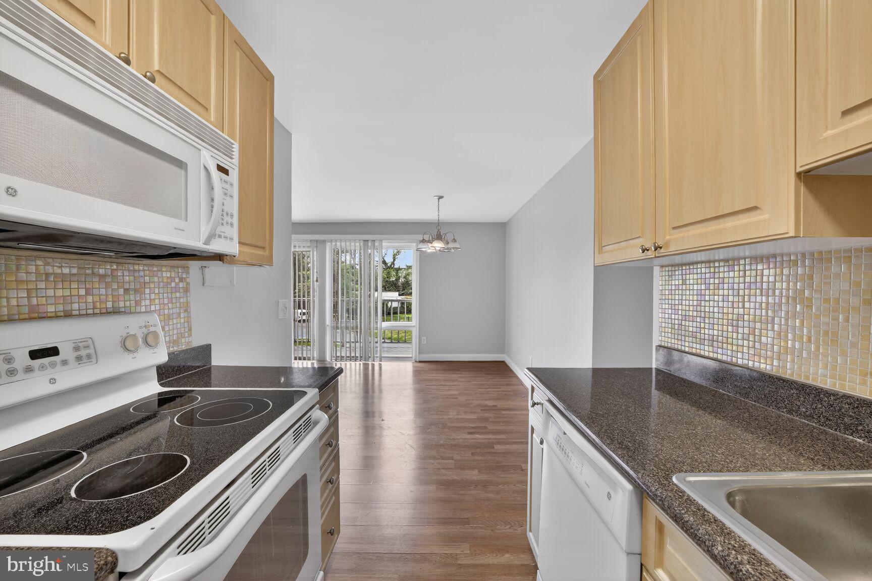 HYATTSVILLE - Residential