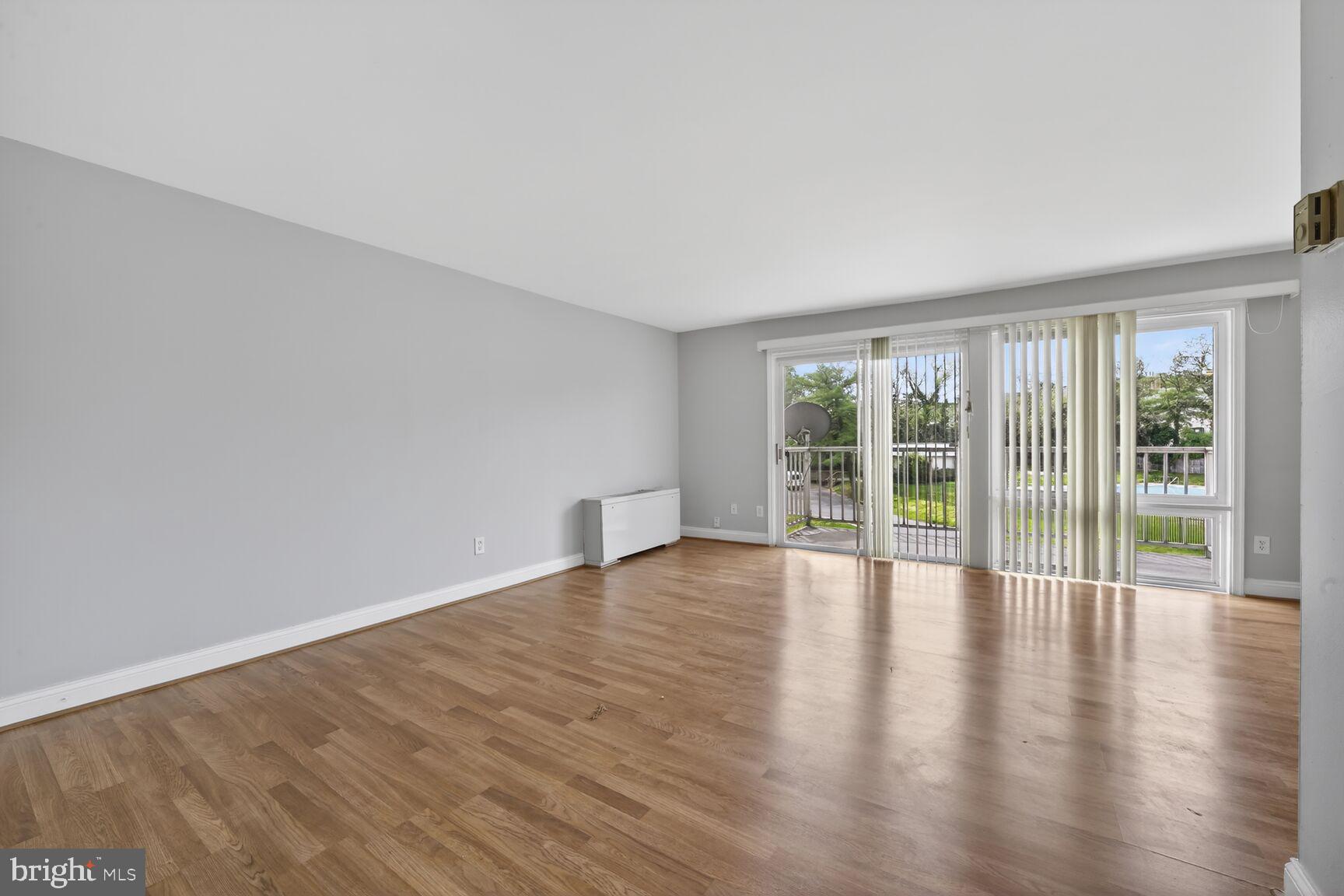 HYATTSVILLE - Residential