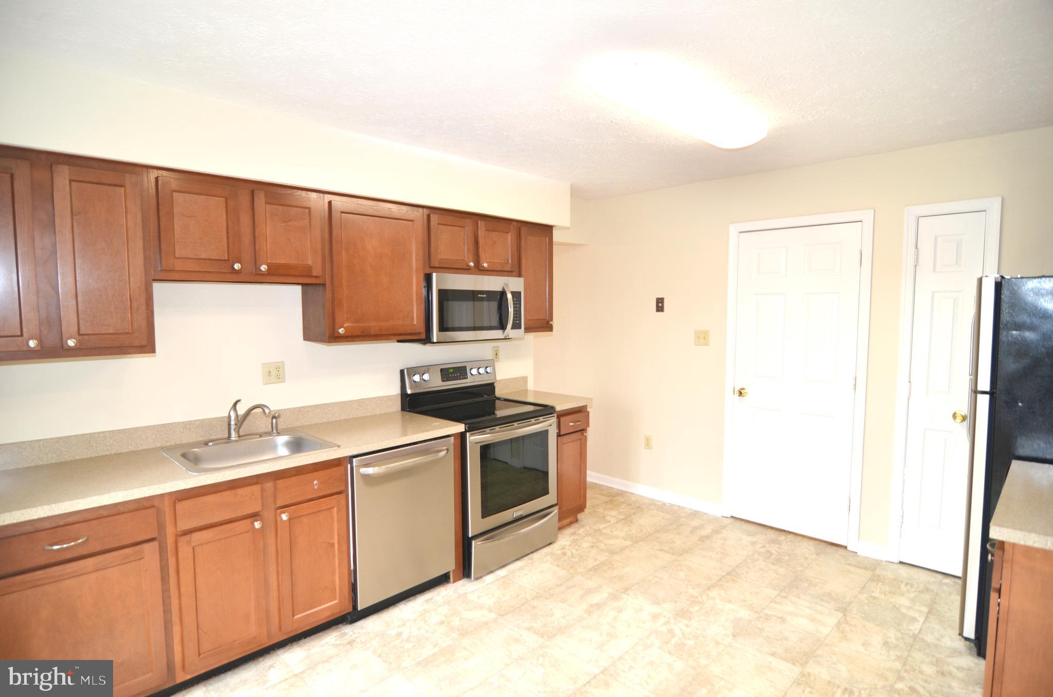 CARMEN WOODS - Residential Lease