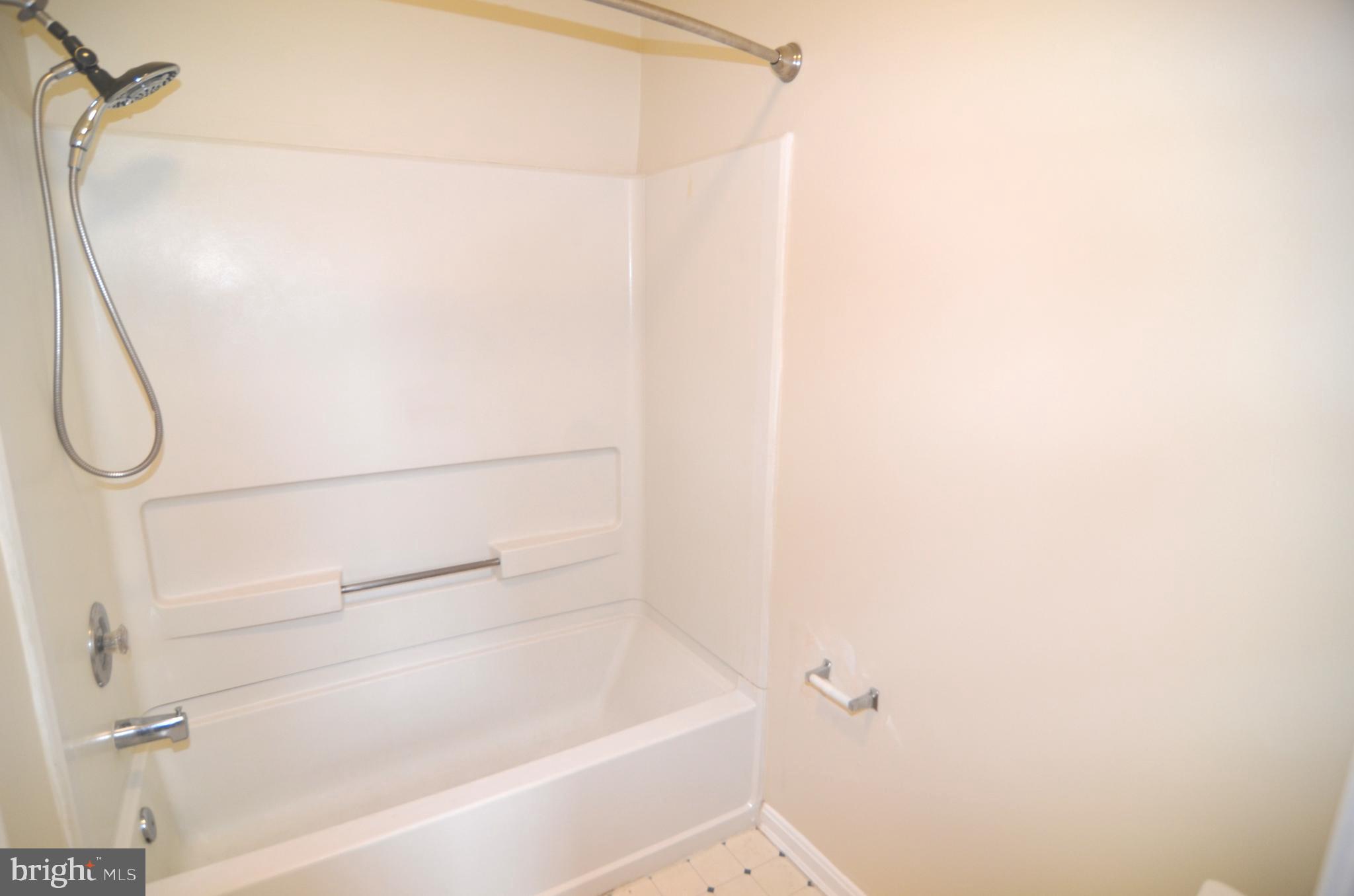 CARMEN WOODS - Residential Lease