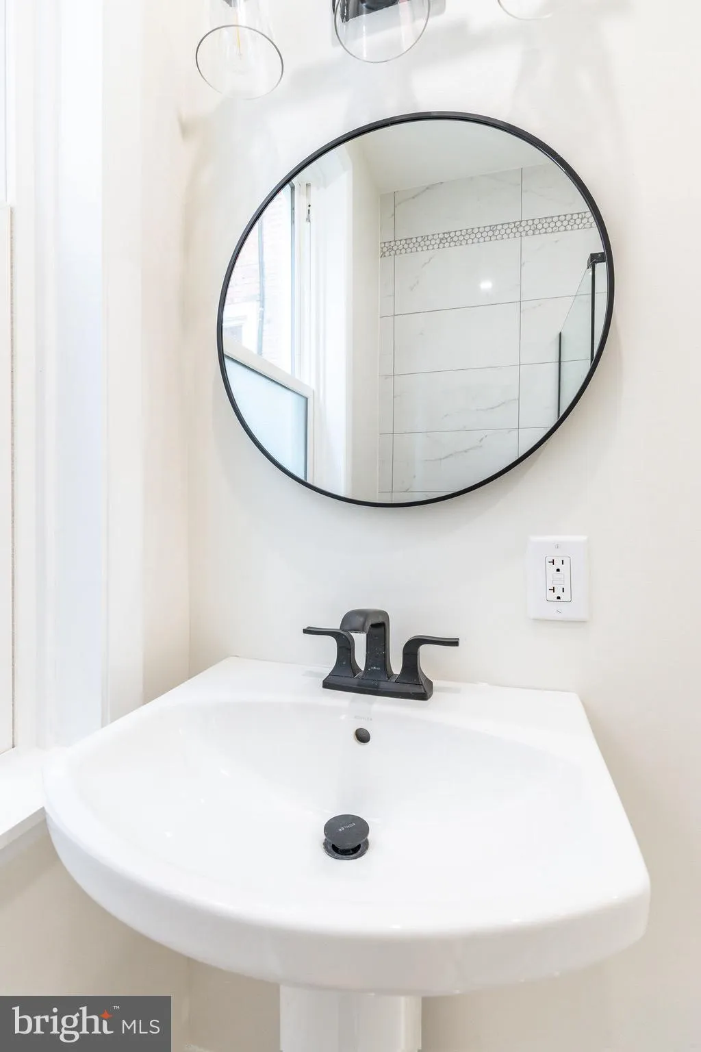 Philadelphia, Pennsylvania 19103, United States, 1 Bedroom Bedrooms, ,1 BathroomBathrooms,Residential,Active,146579