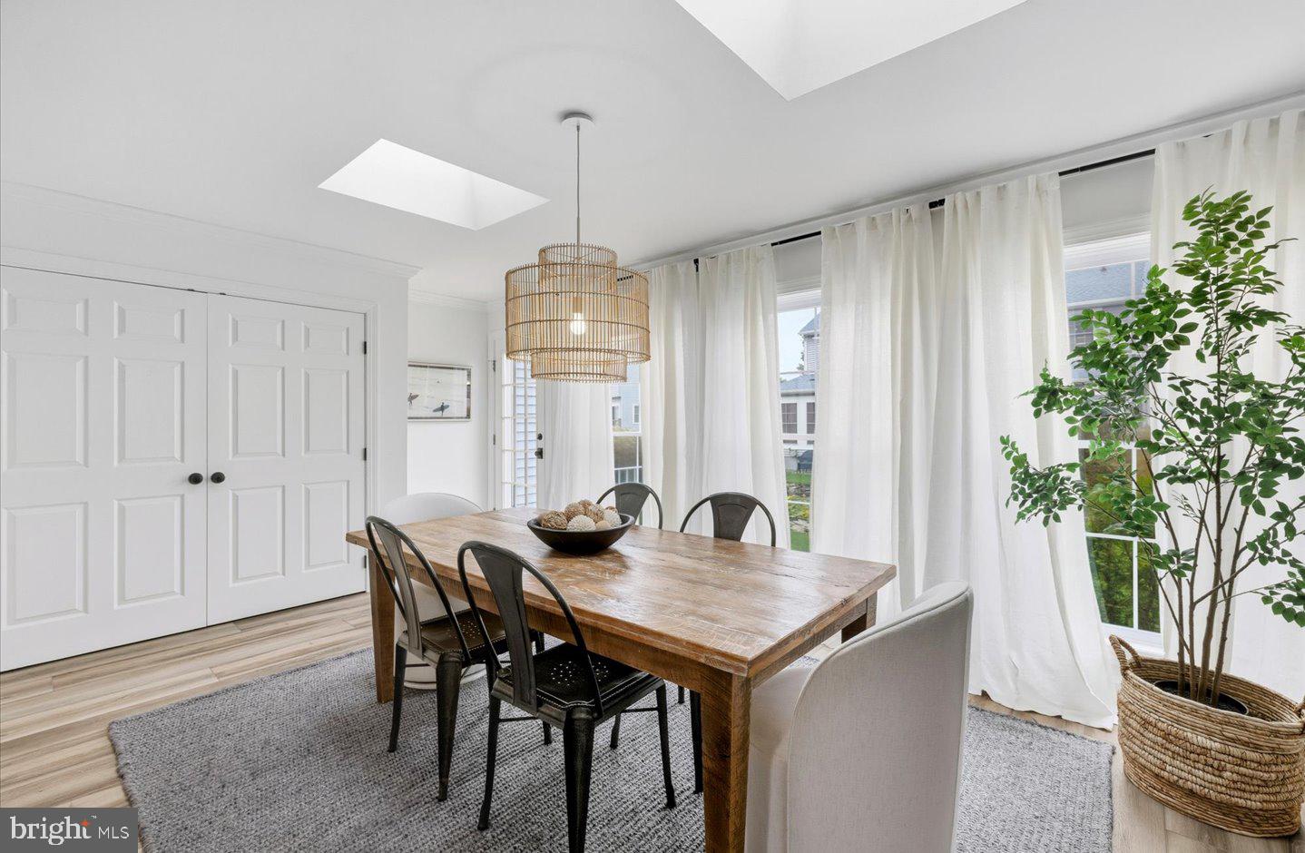 VERSAILLES - Residential