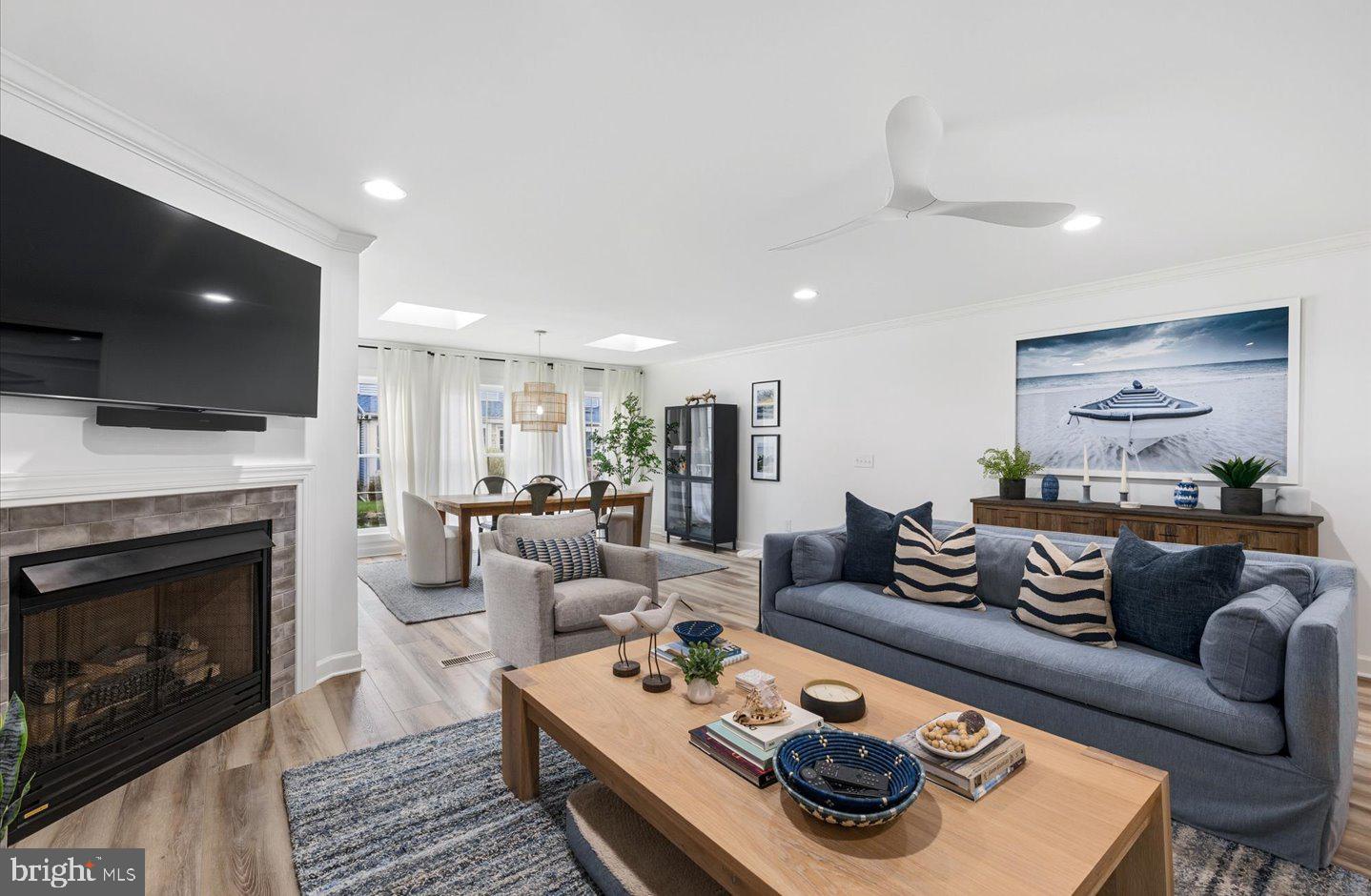 VERSAILLES - Residential