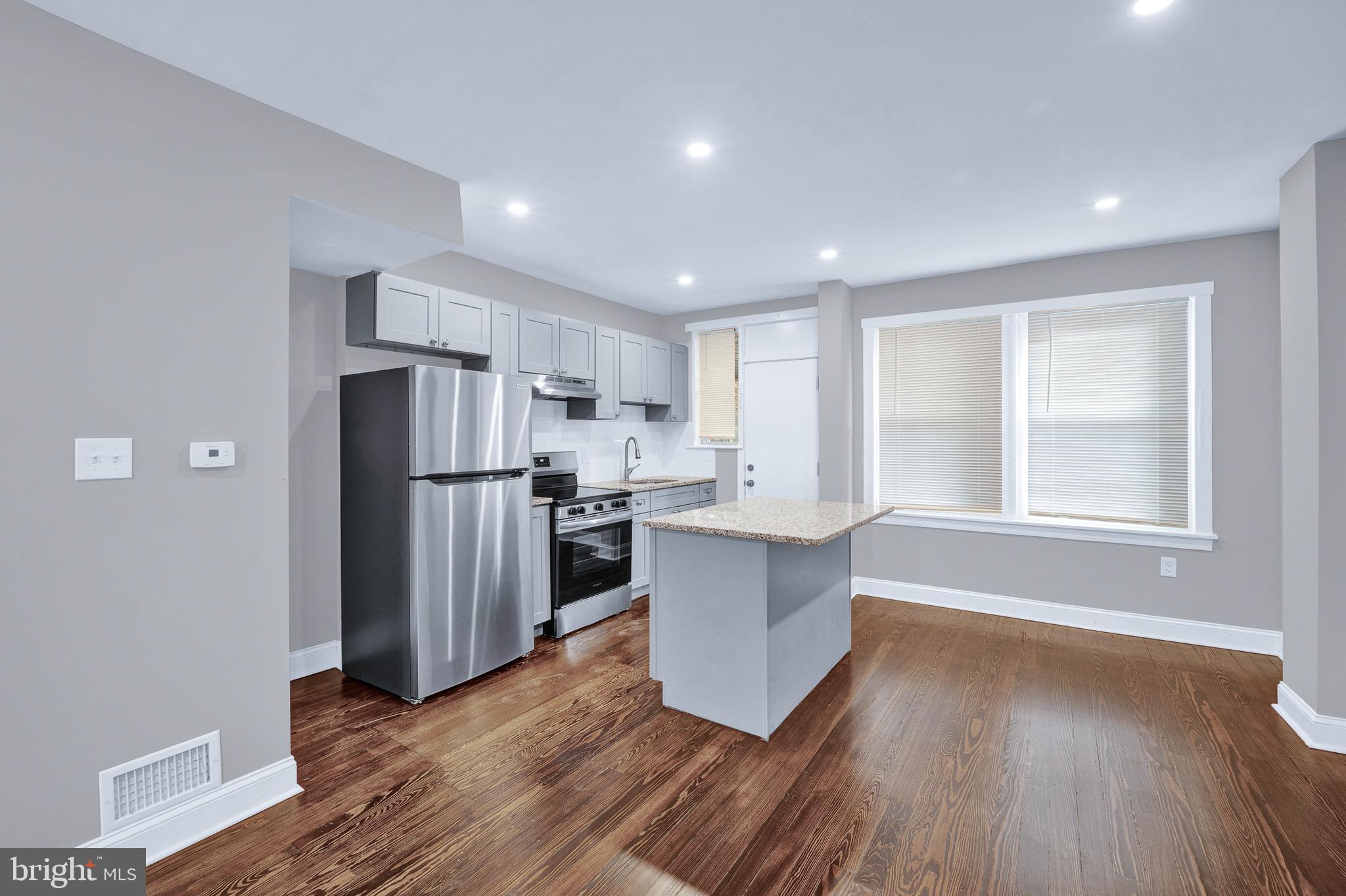 2610 S HOBSON STREET