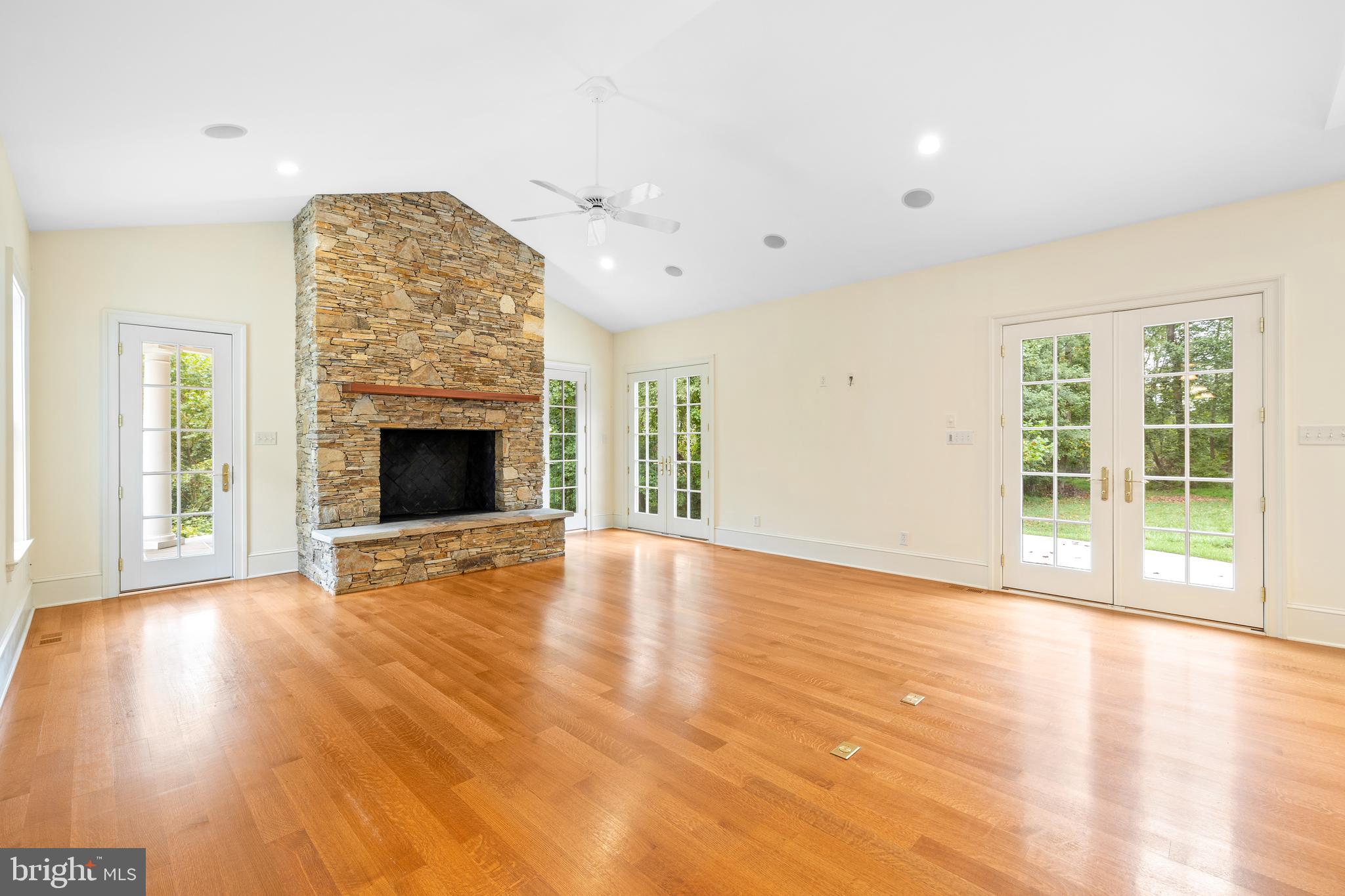 MONKTON - Residential