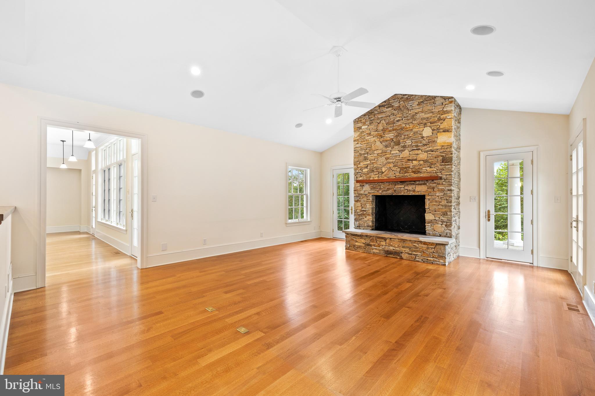 MONKTON - Residential