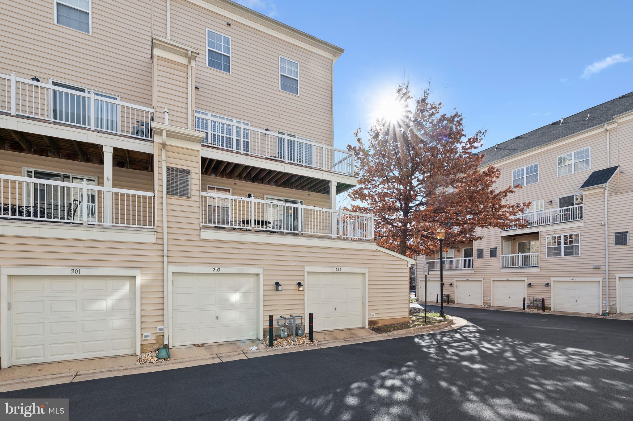 CAMERON STATION - Residential