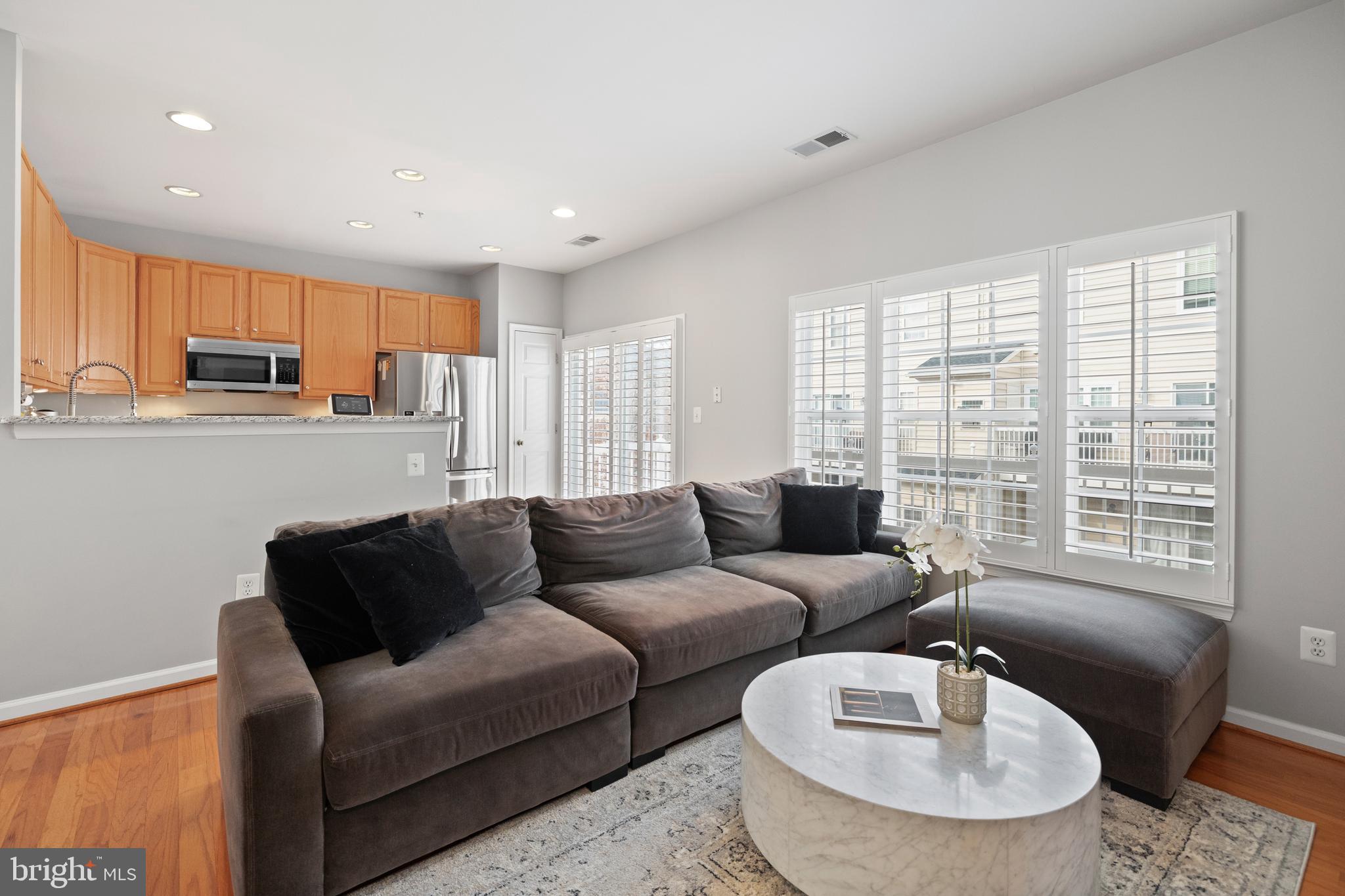 CAMERON STATION - Residential