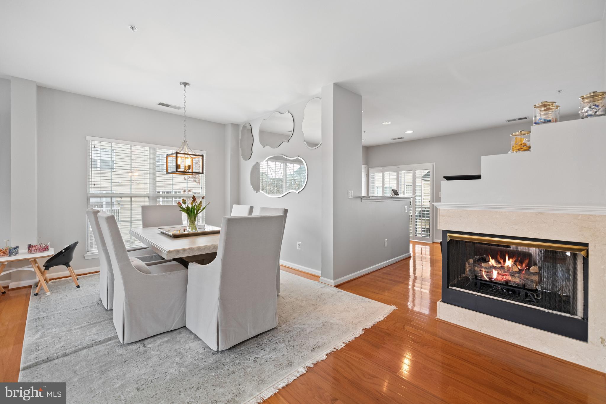 CAMERON STATION - Residential