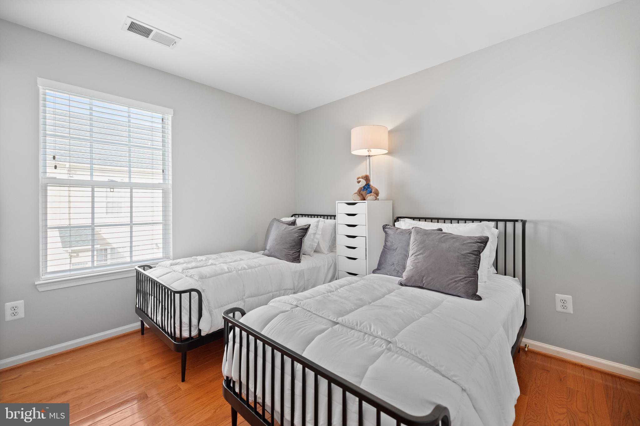 CAMERON STATION - Residential