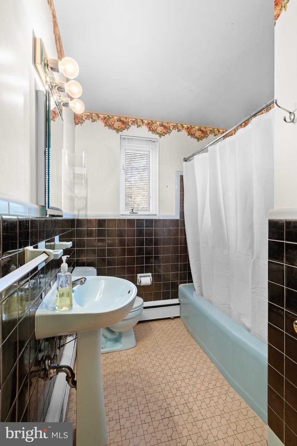 BROOKTHORPE HILLS - Residential