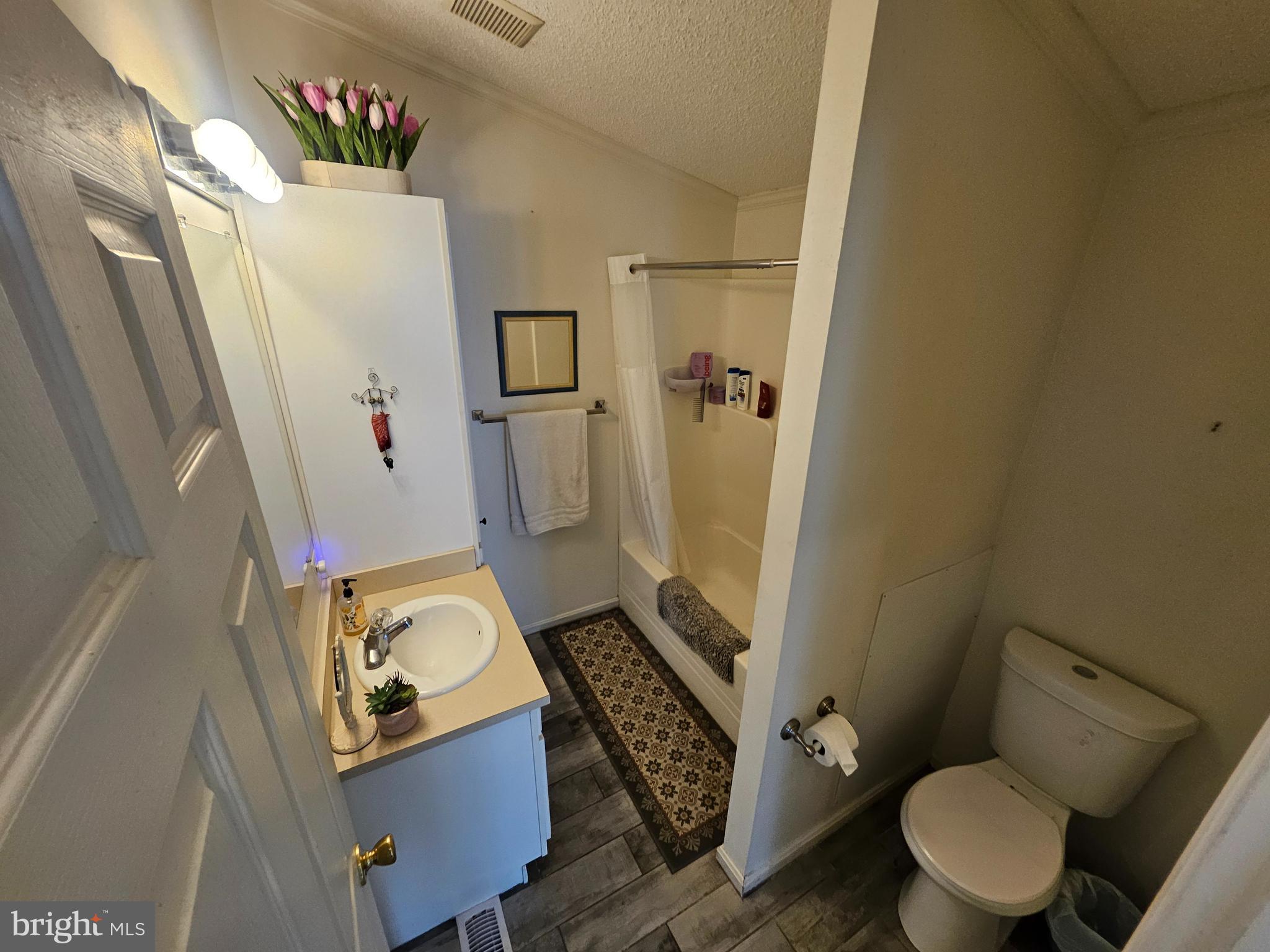 ISLE OF WIGHT TRAILER PK - Residential