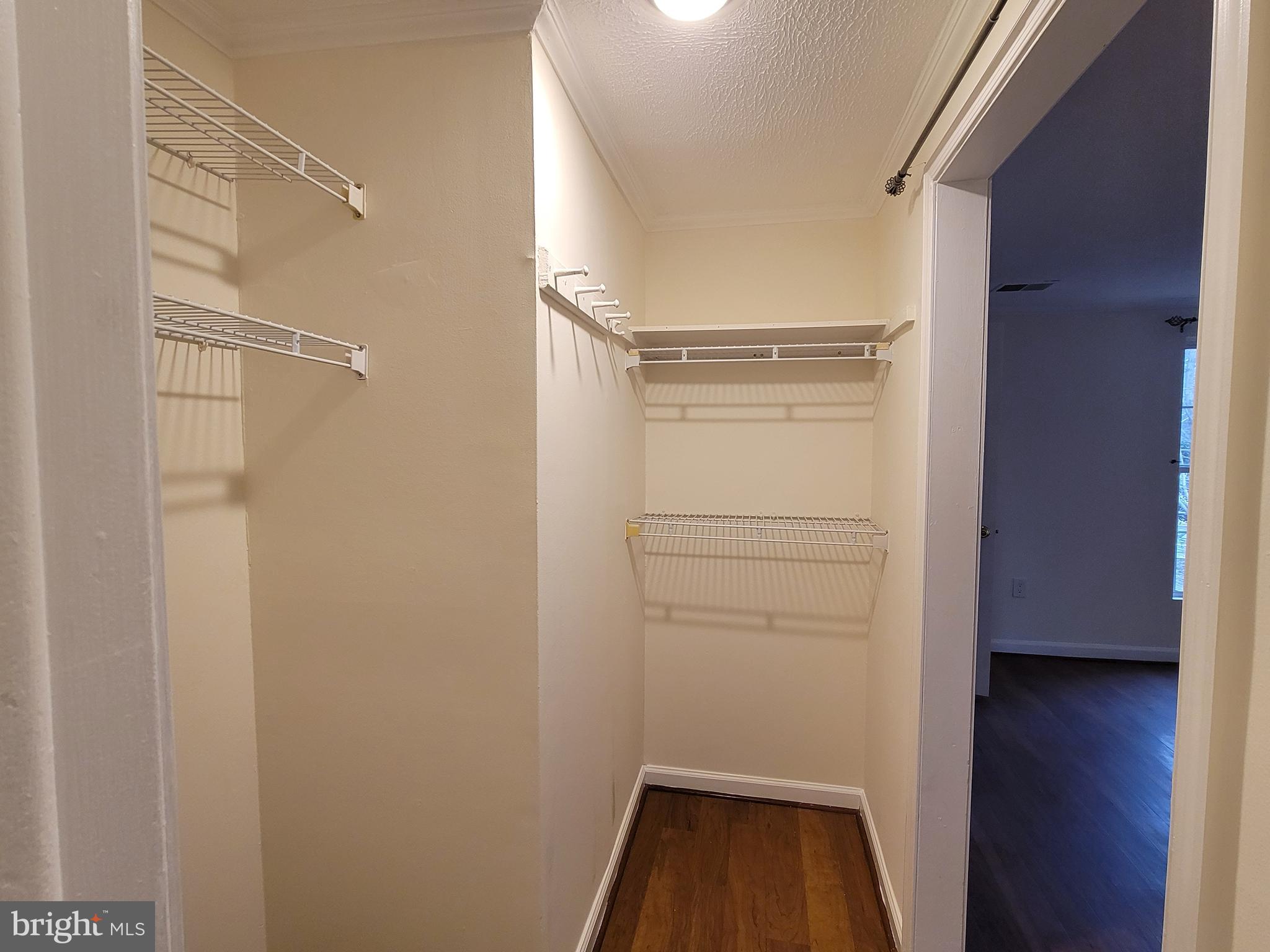 FOXWOOD - Residential Lease