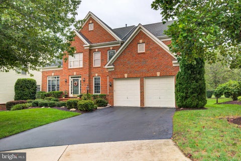 Photo of 4453 Tuscany Court, WOODBRIDGE, VA 22192 (MLS # VAPW2130818)