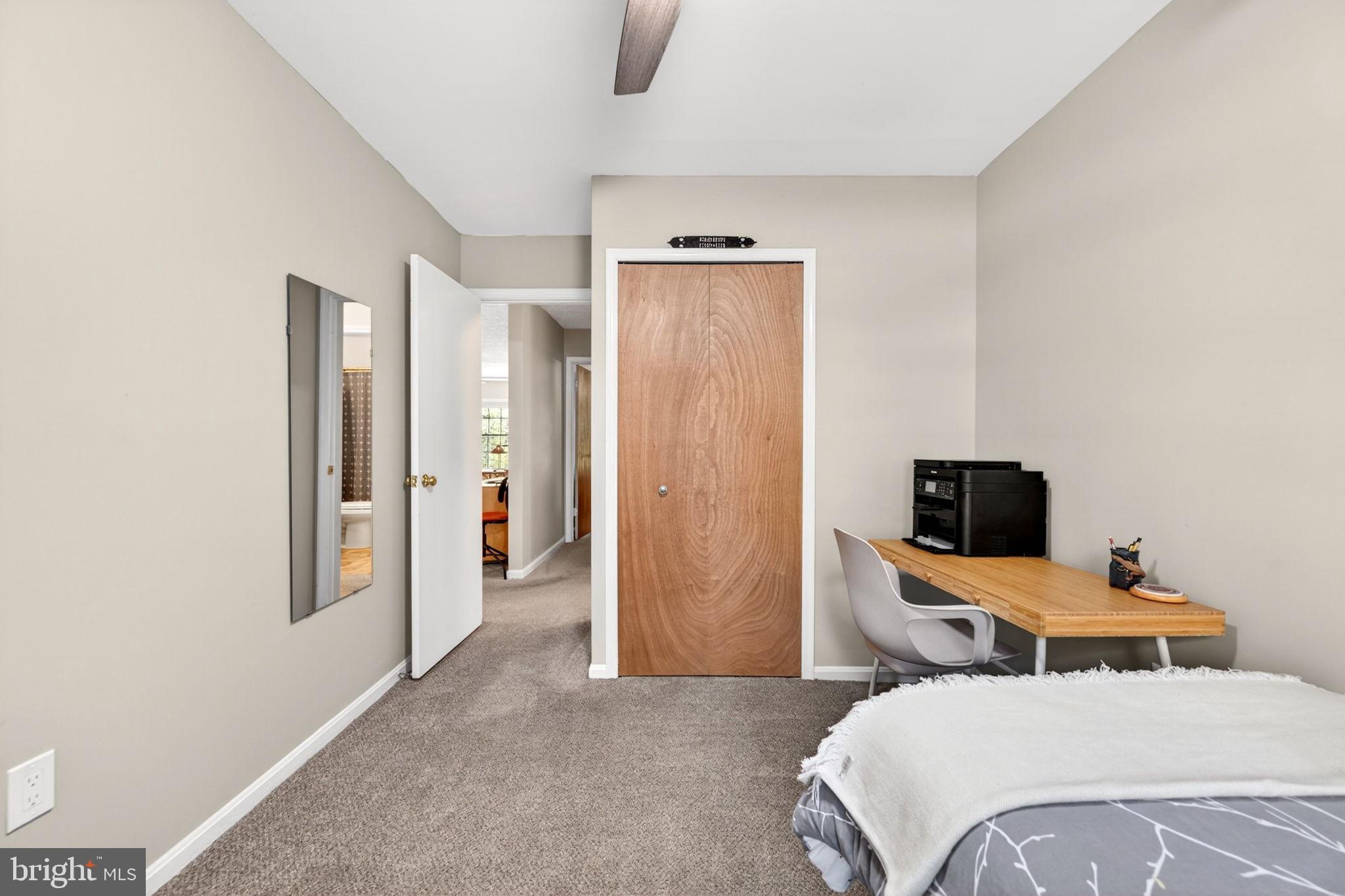 OAKS OF HARFORD - Residential