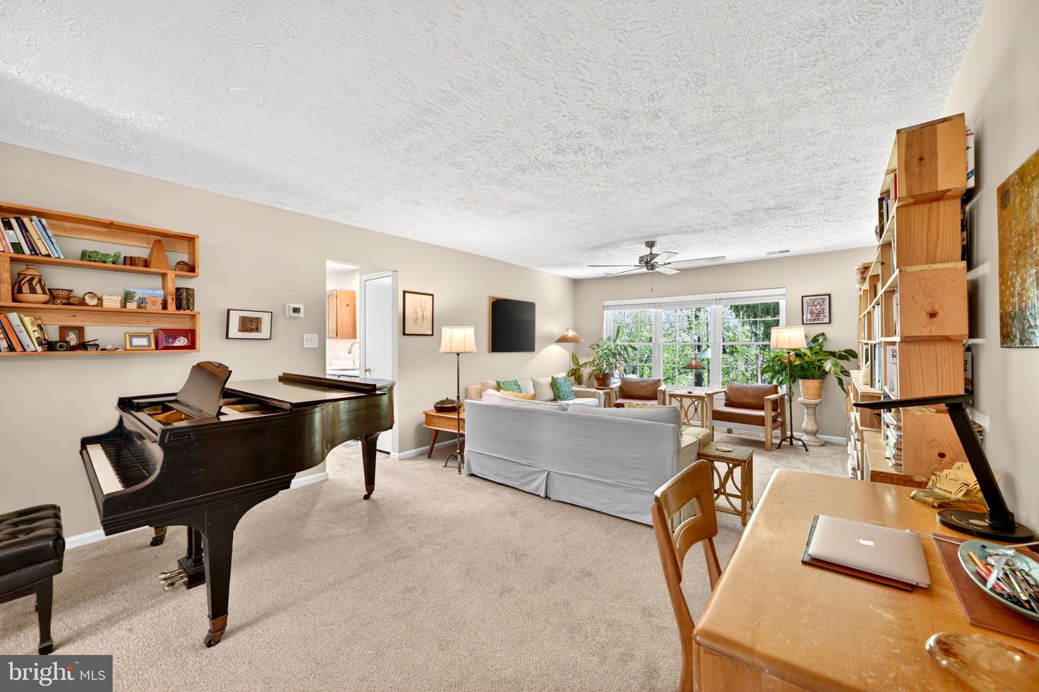 OAKS OF HARFORD - Residential