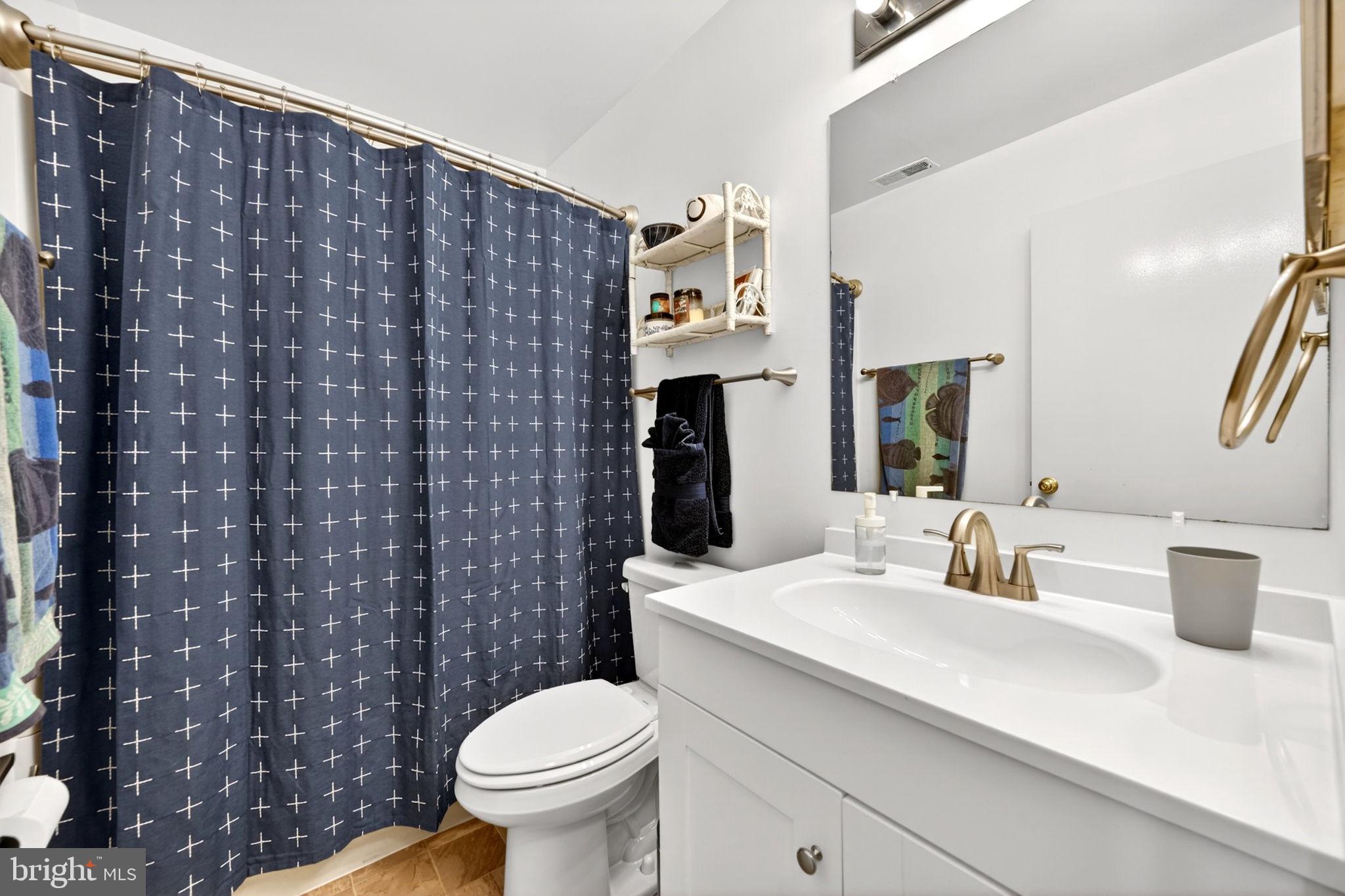 OAKS OF HARFORD - Residential