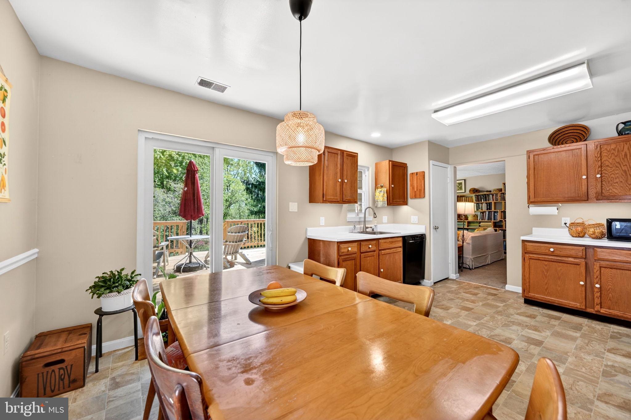 OAKS OF HARFORD - Residential