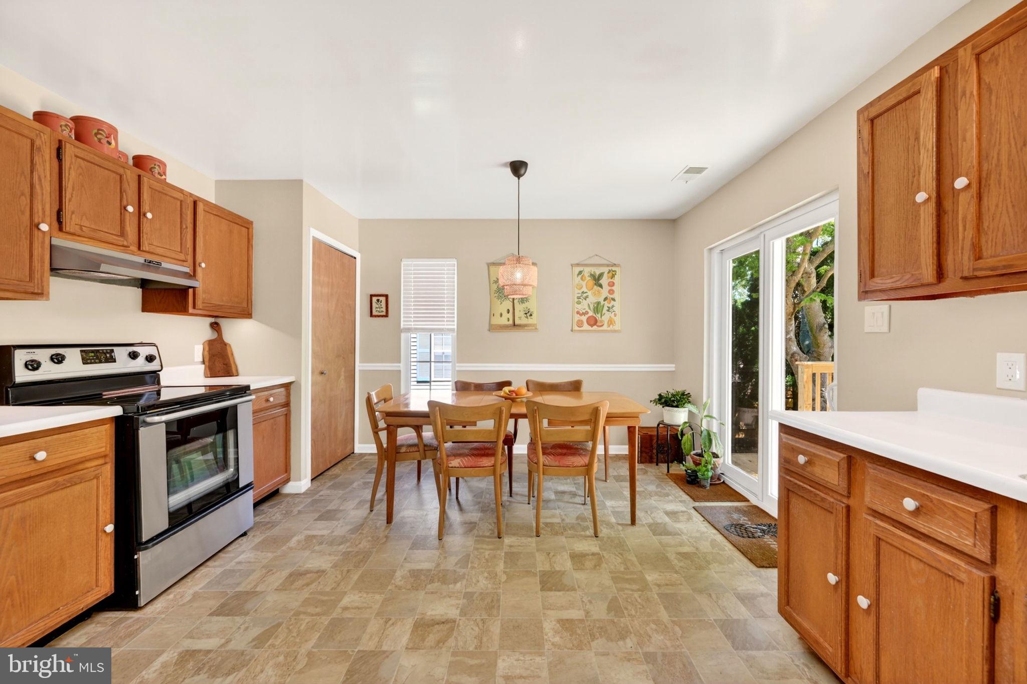 OAKS OF HARFORD - Residential