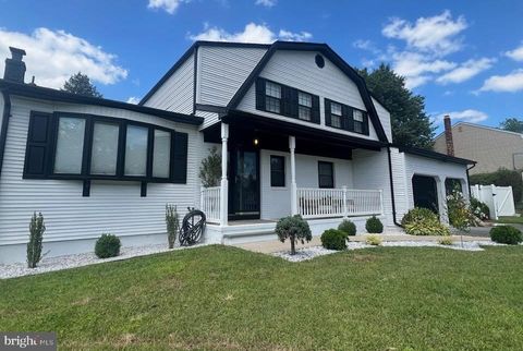 Homes For Sale - 31 Wolfpack Road<br/> HAMILTON, NJ 08619