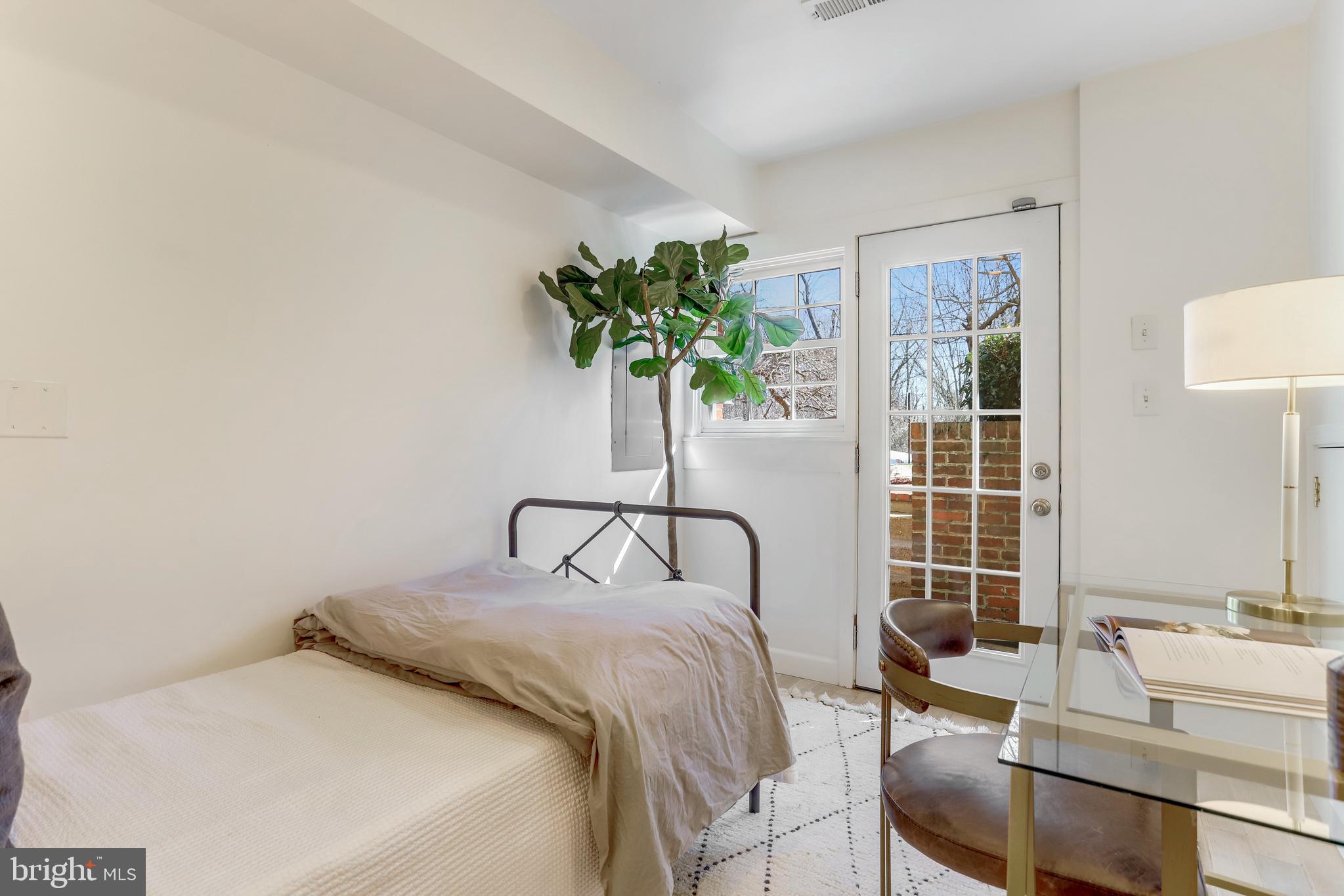 YATES GARDENS - Residential