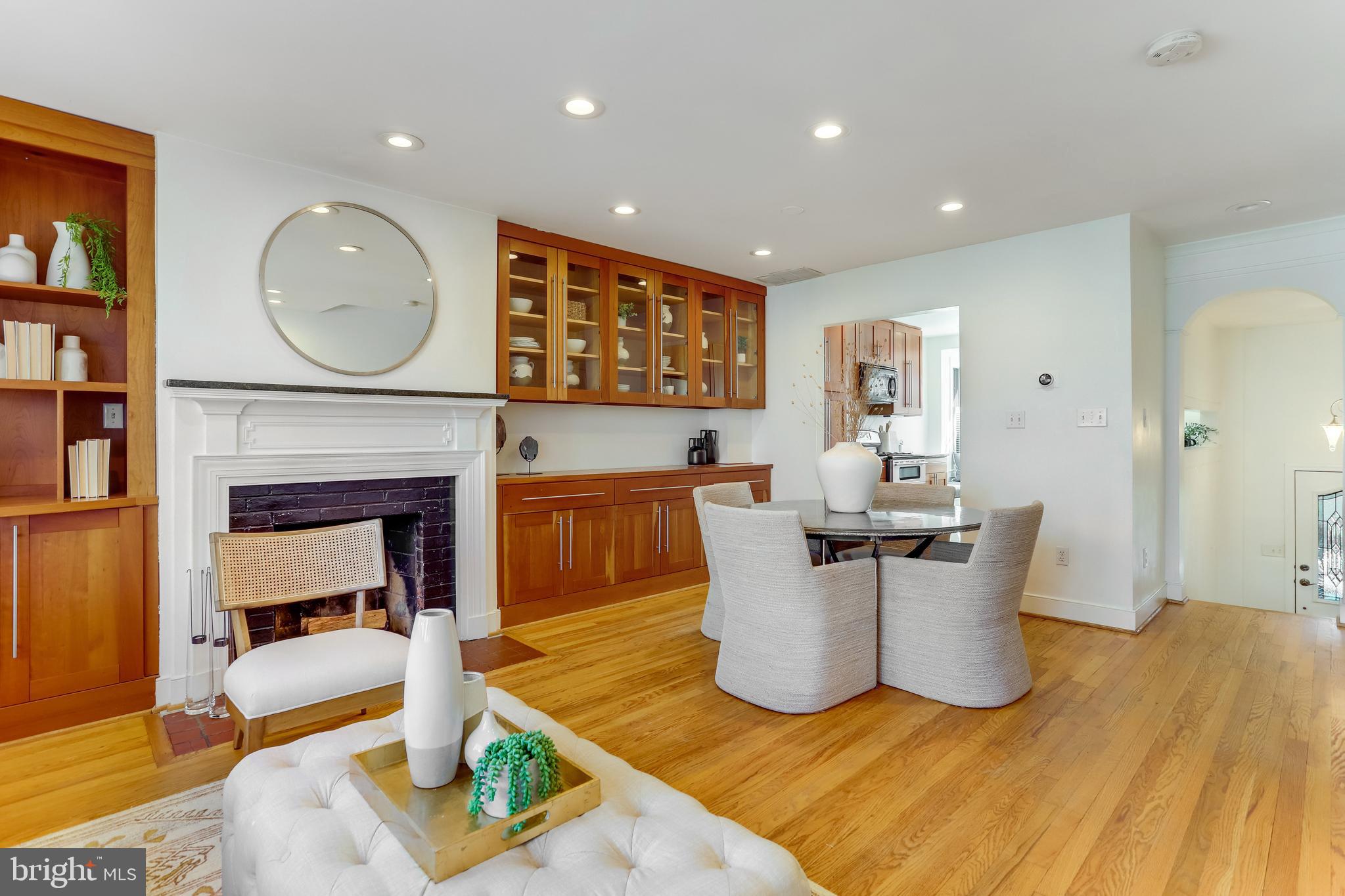 YATES GARDENS - Residential