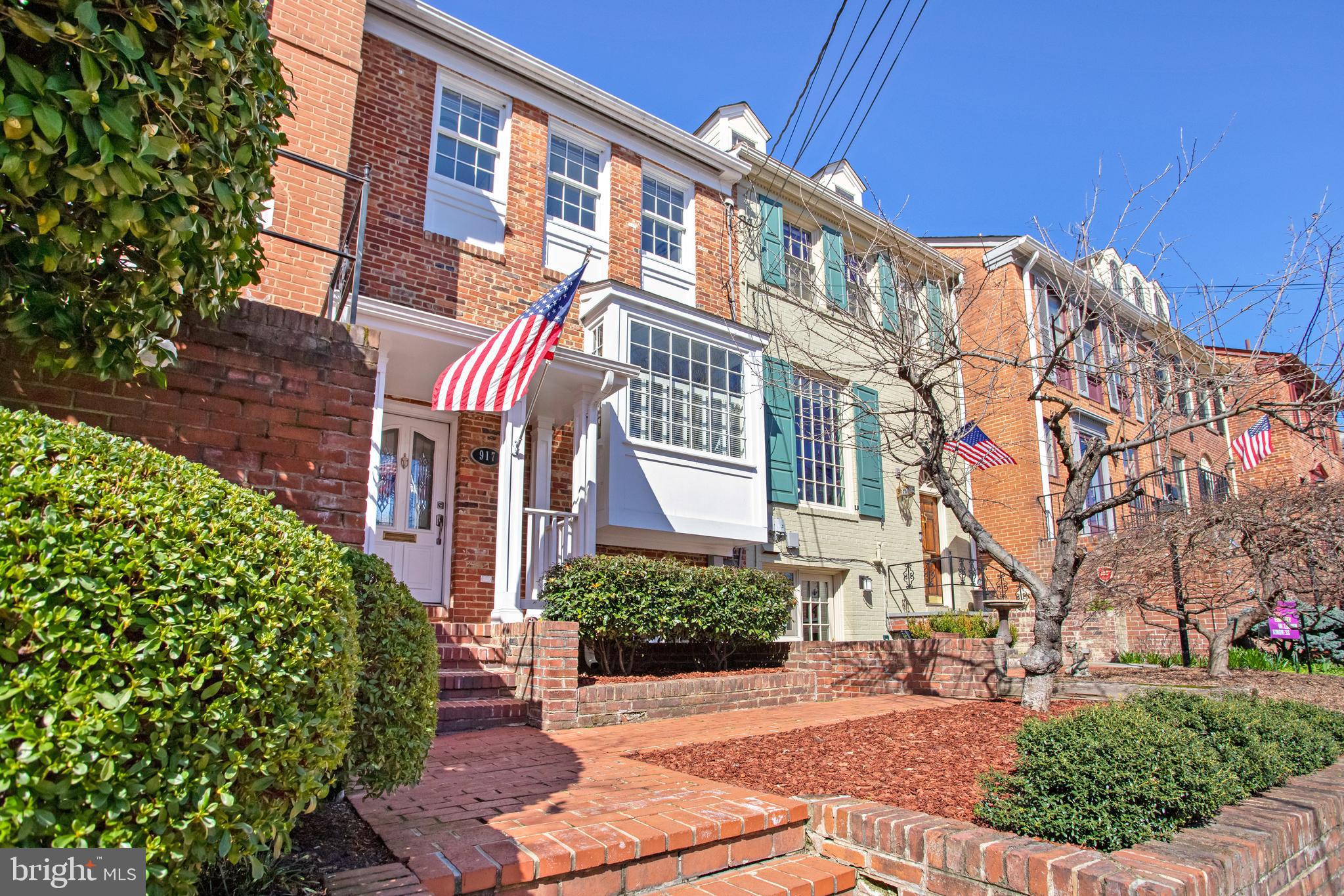 YATES GARDENS - Residential