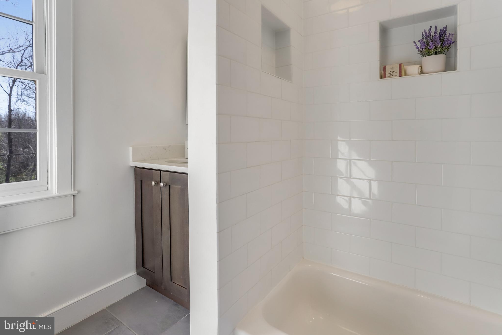 YATES GARDENS - Residential