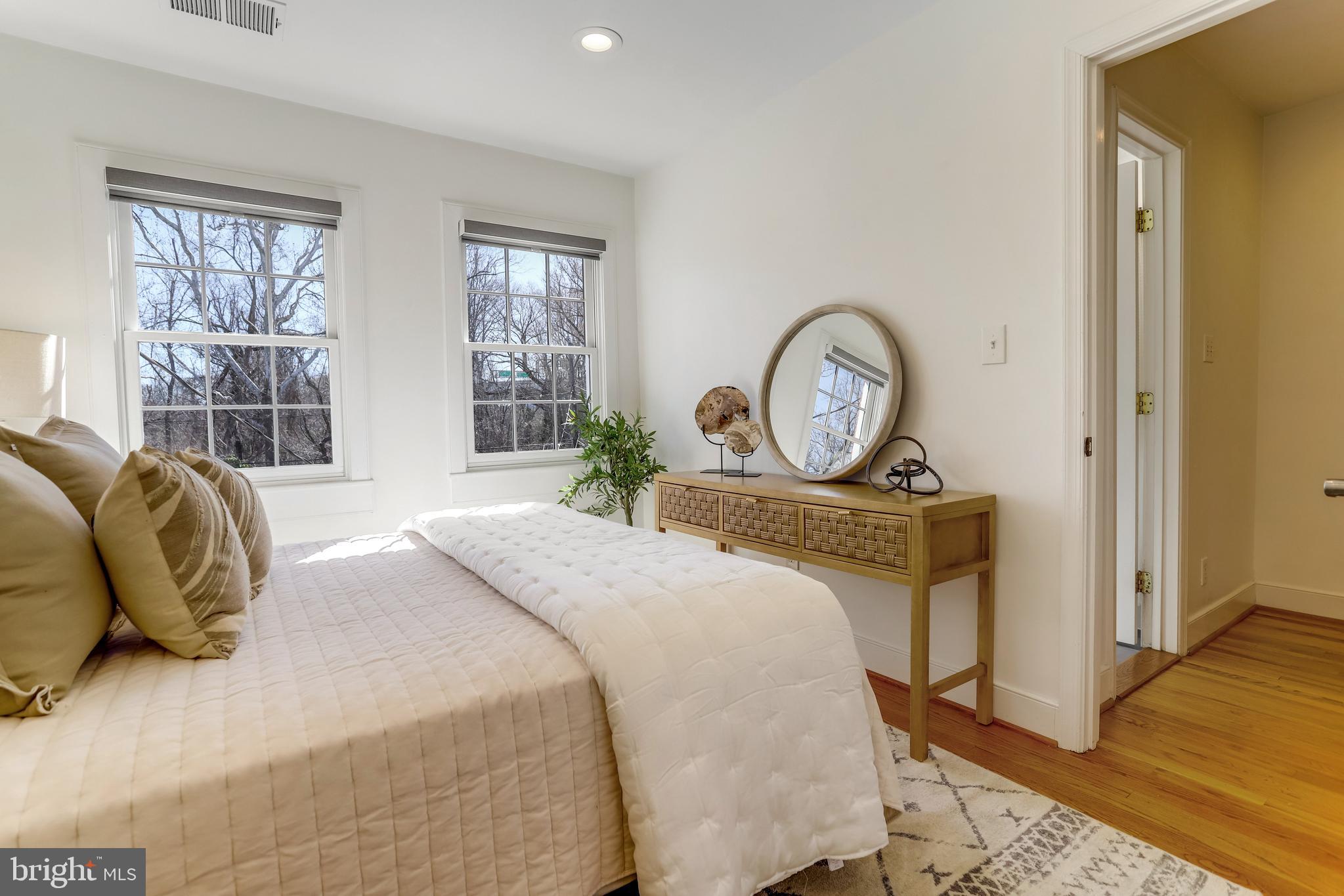 YATES GARDENS - Residential