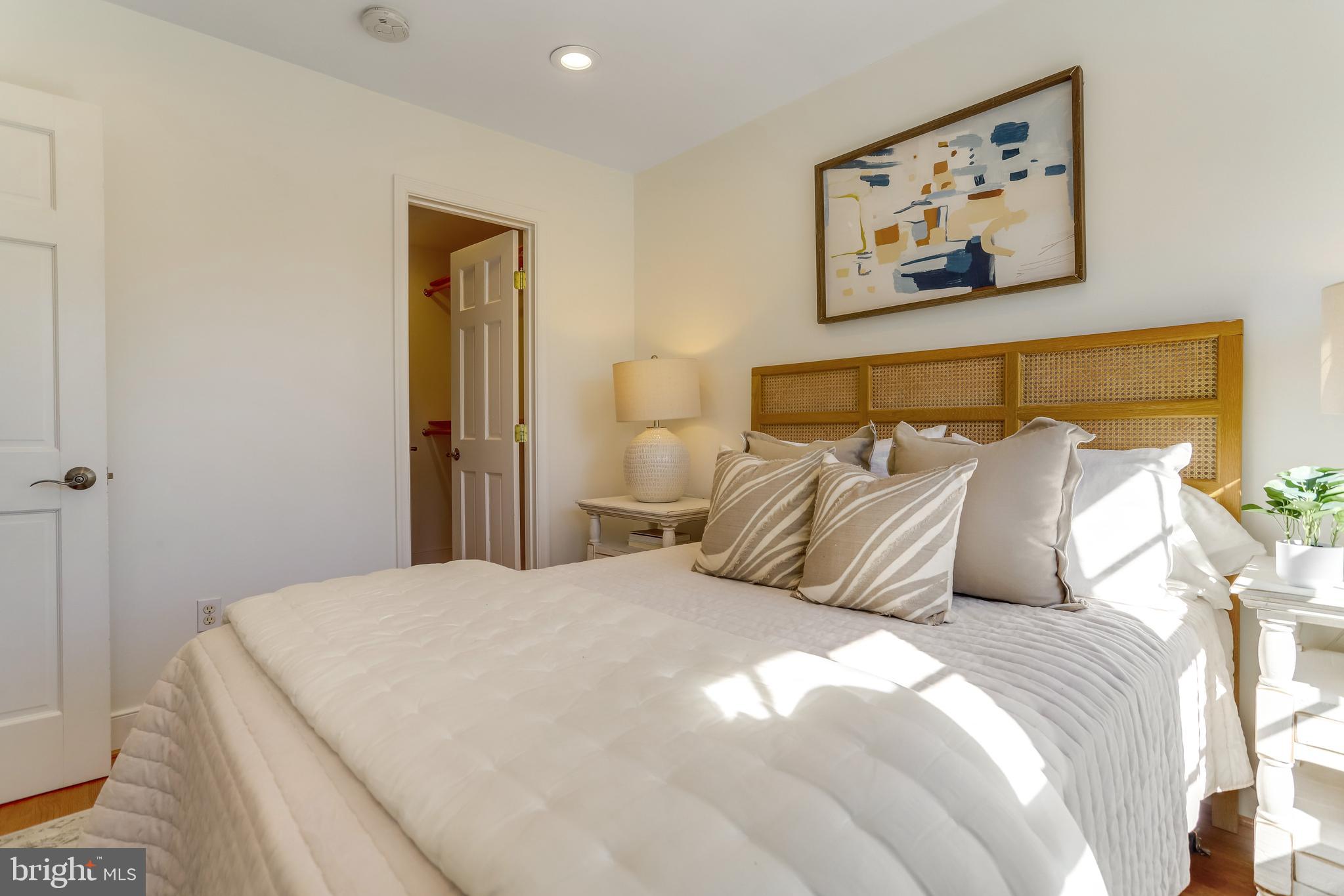 YATES GARDENS - Residential