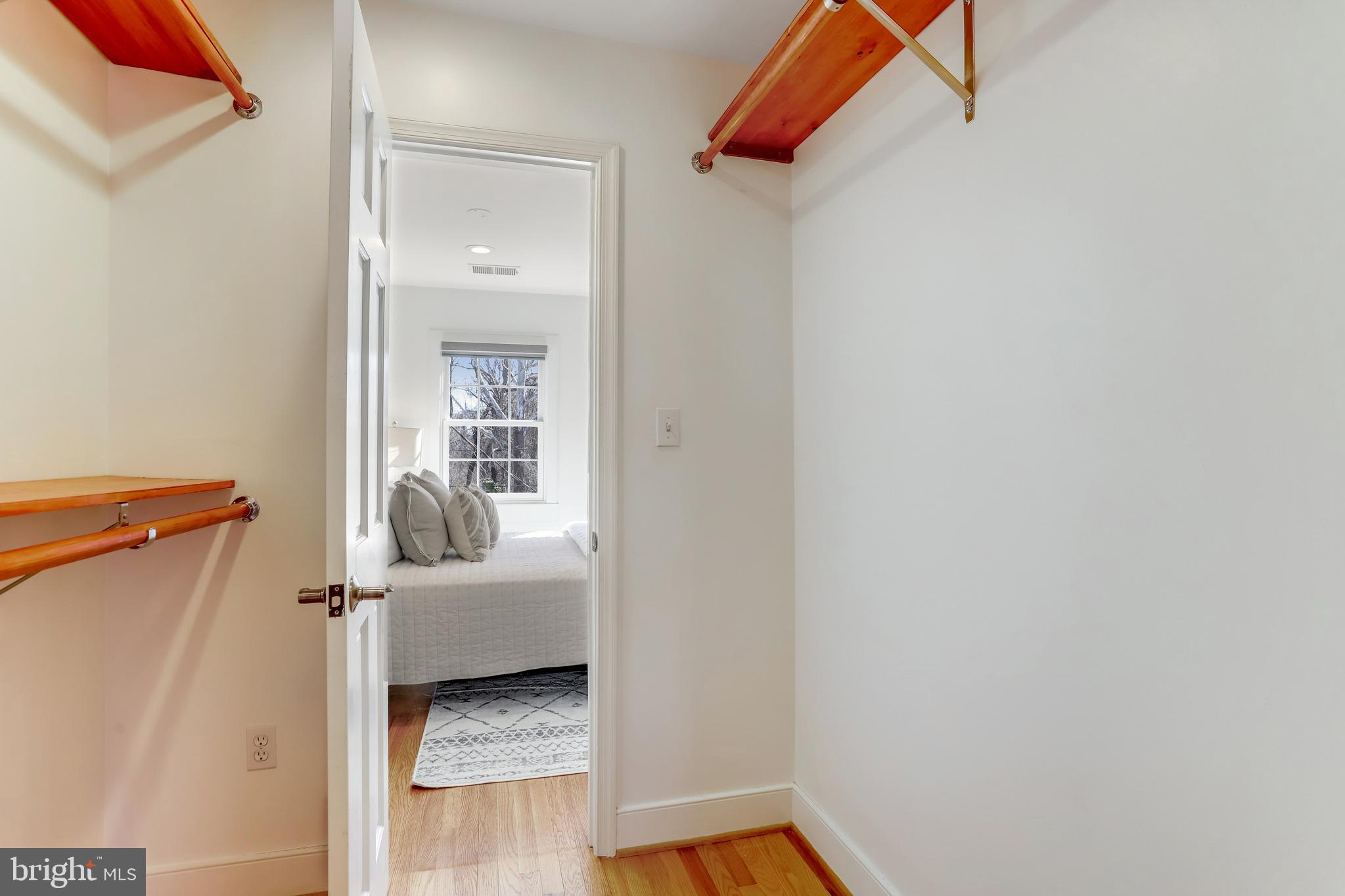 YATES GARDENS - Residential