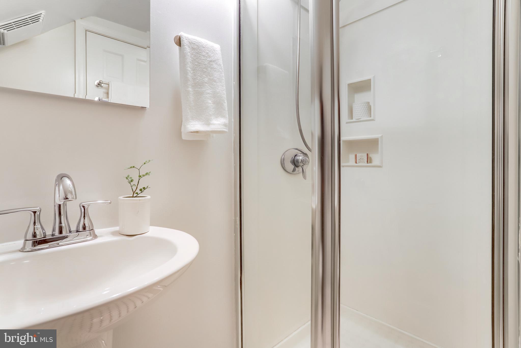 YATES GARDENS - Residential