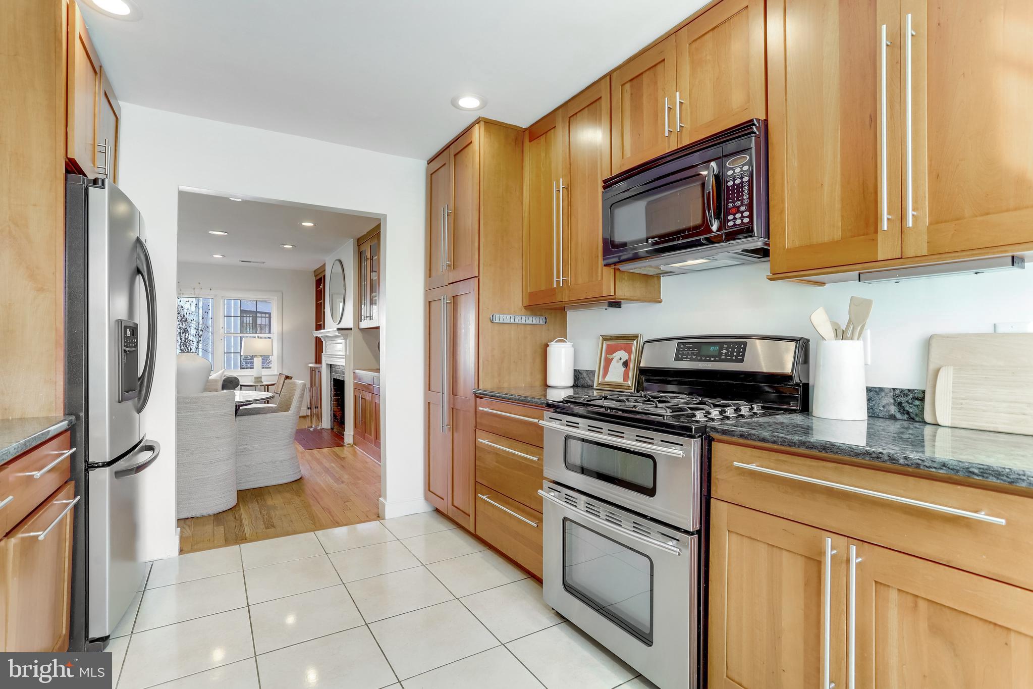 YATES GARDENS - Residential