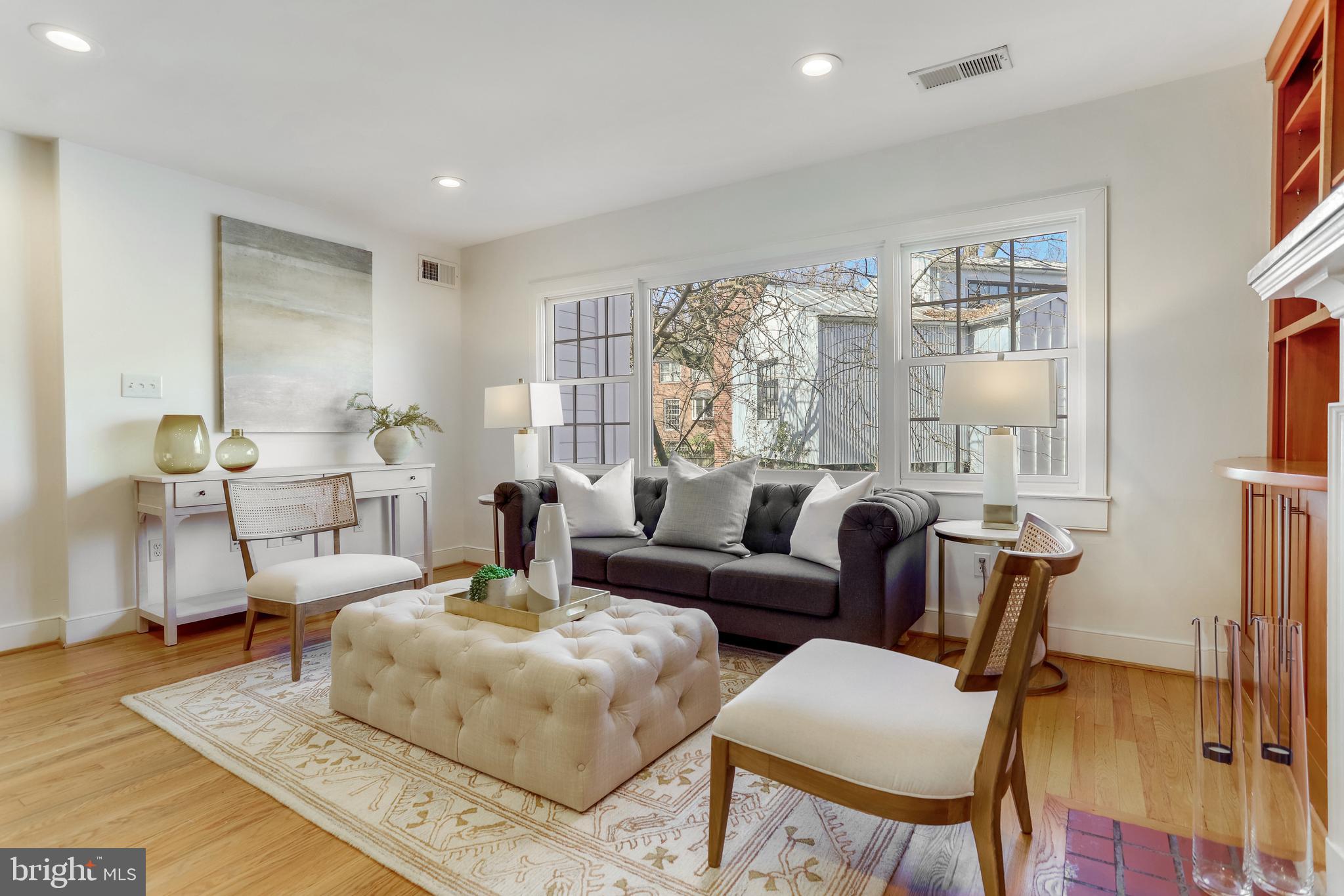 YATES GARDENS - Residential