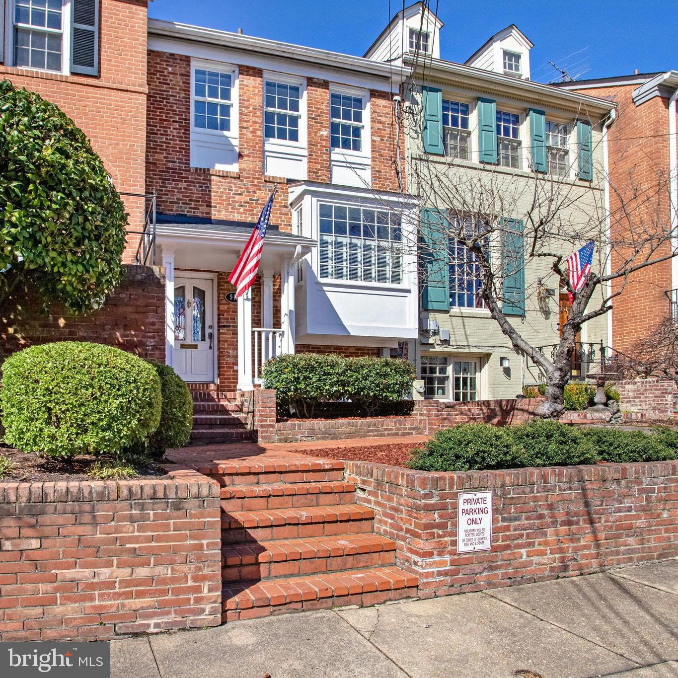 YATES GARDENS - Residential