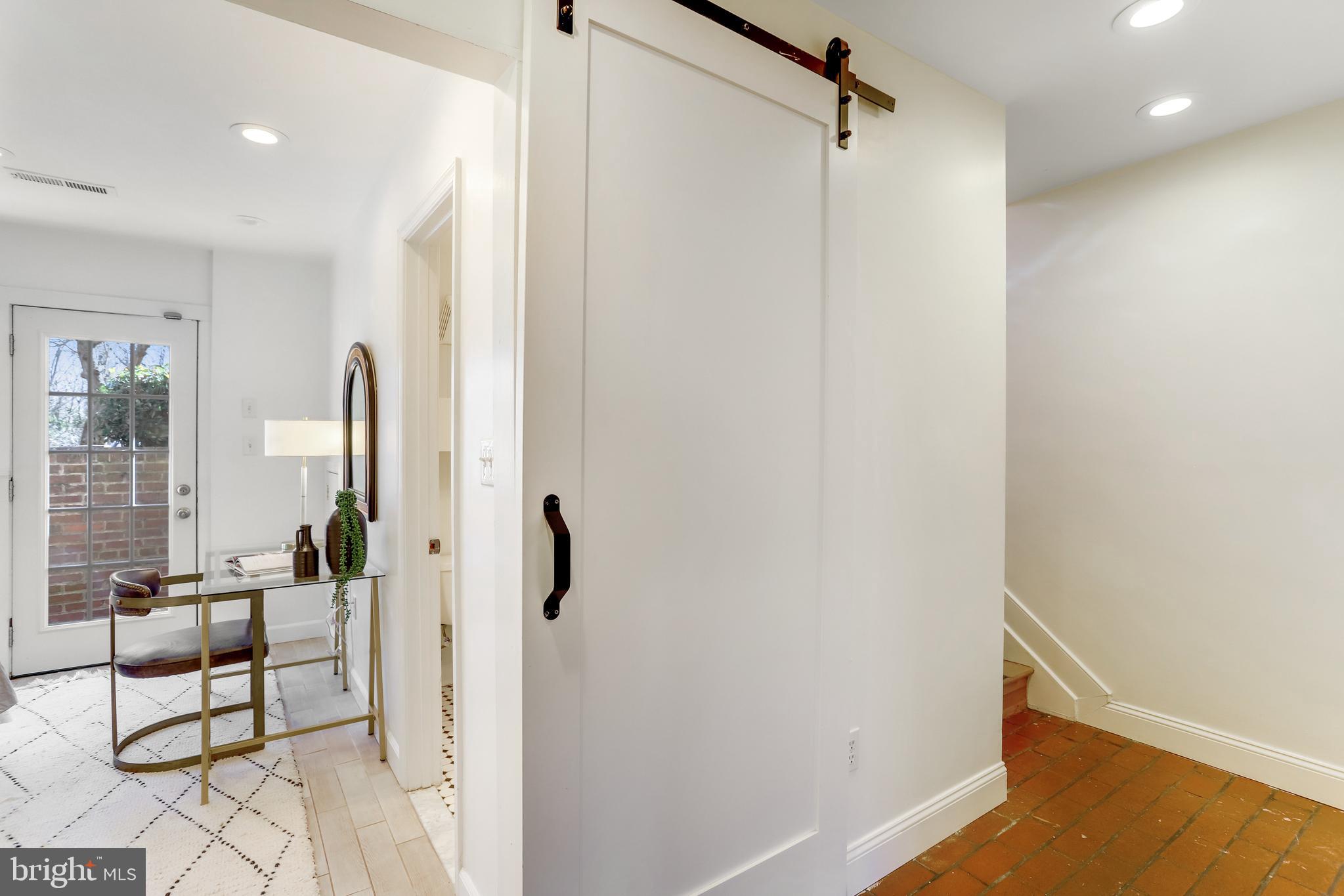 YATES GARDENS - Residential