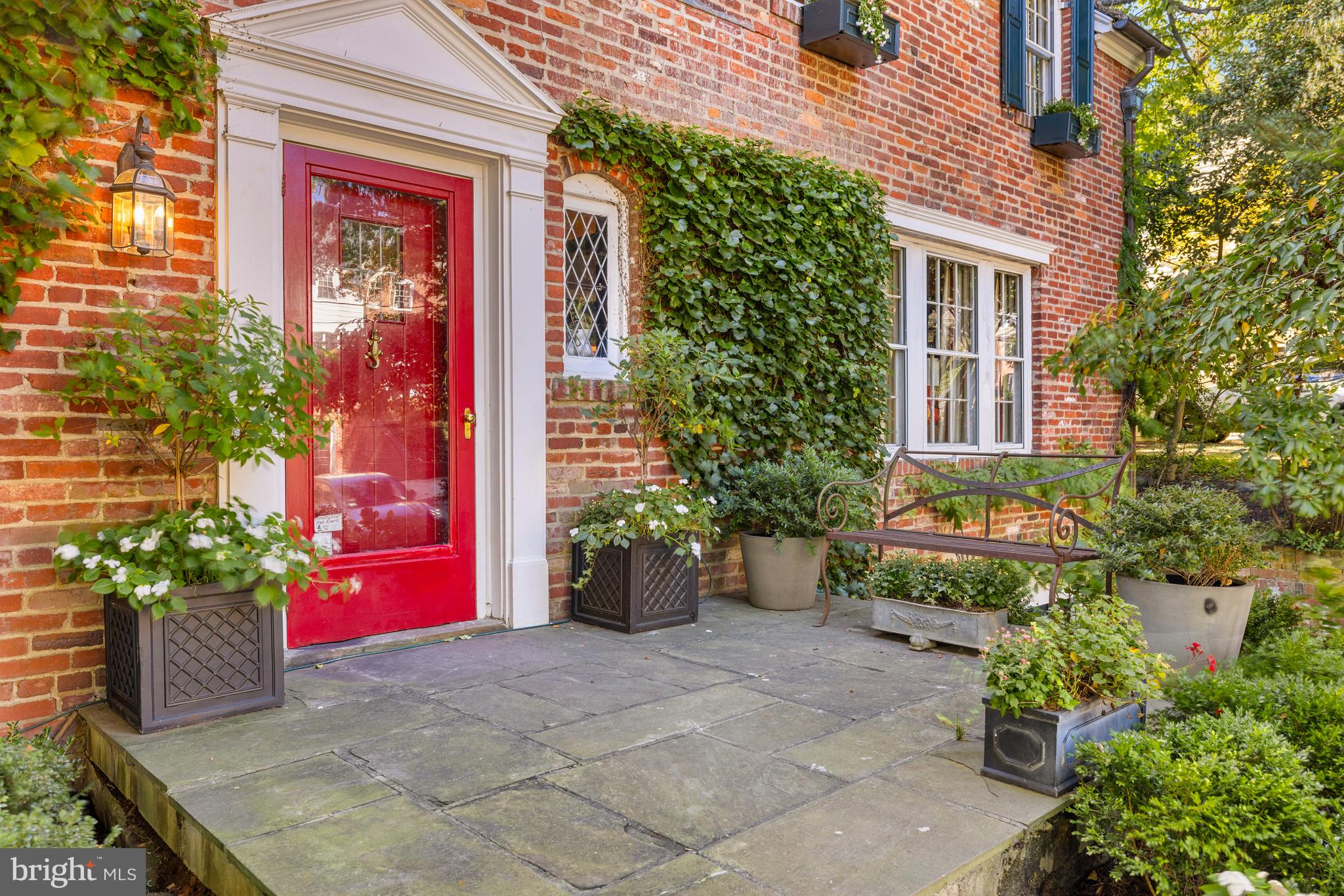 4438 LOWELL STREET NW