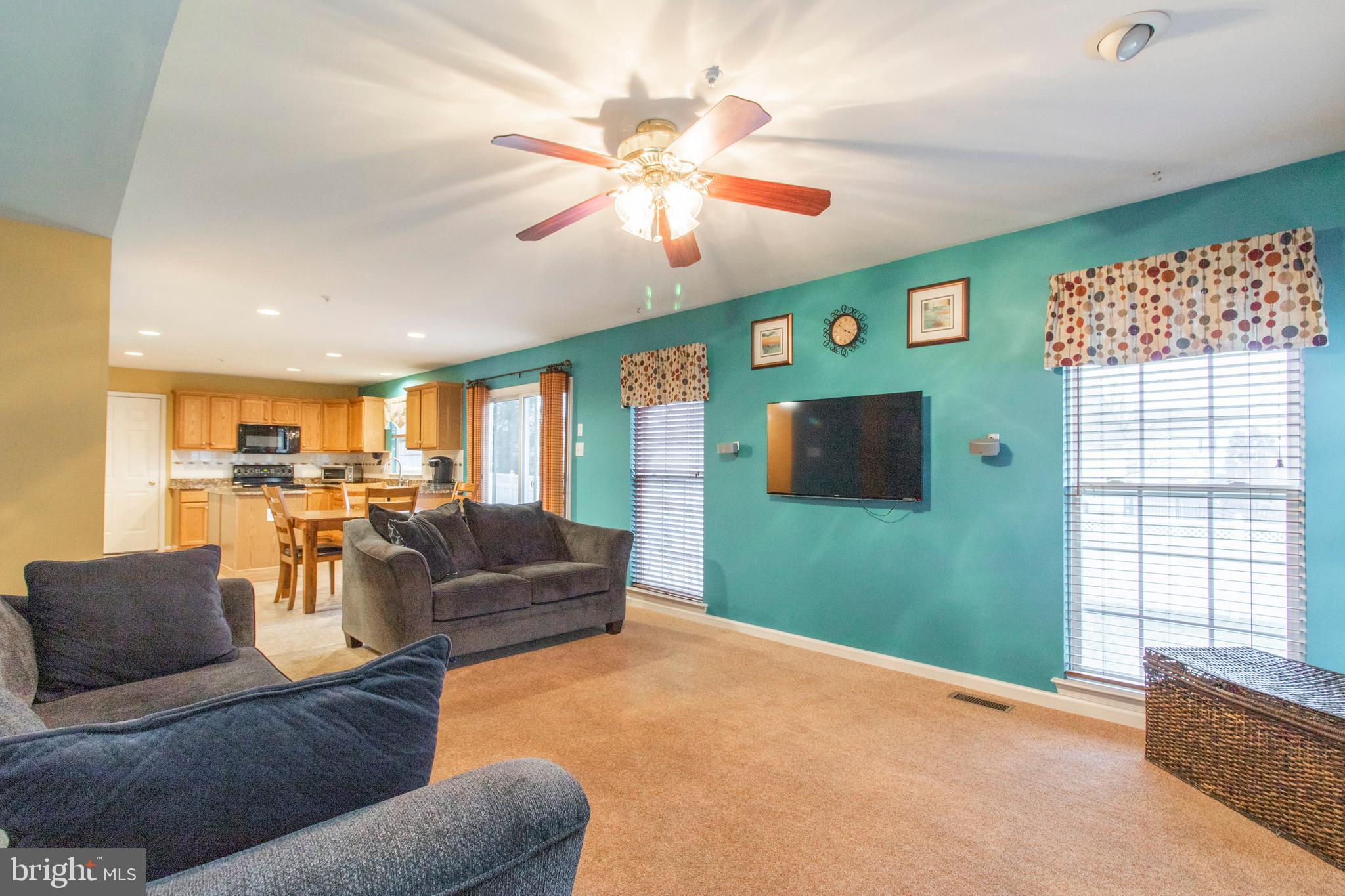 MAPLE KNOLL - Residential