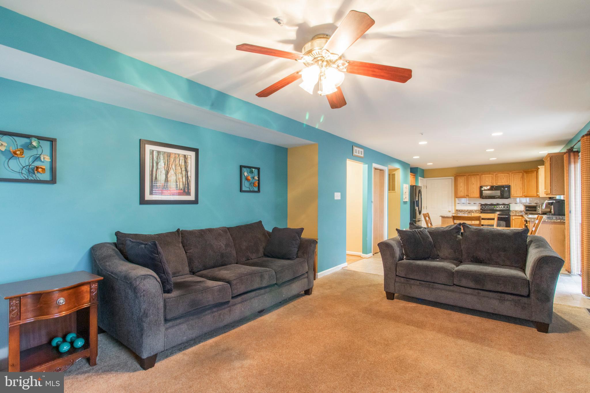 MAPLE KNOLL - Residential
