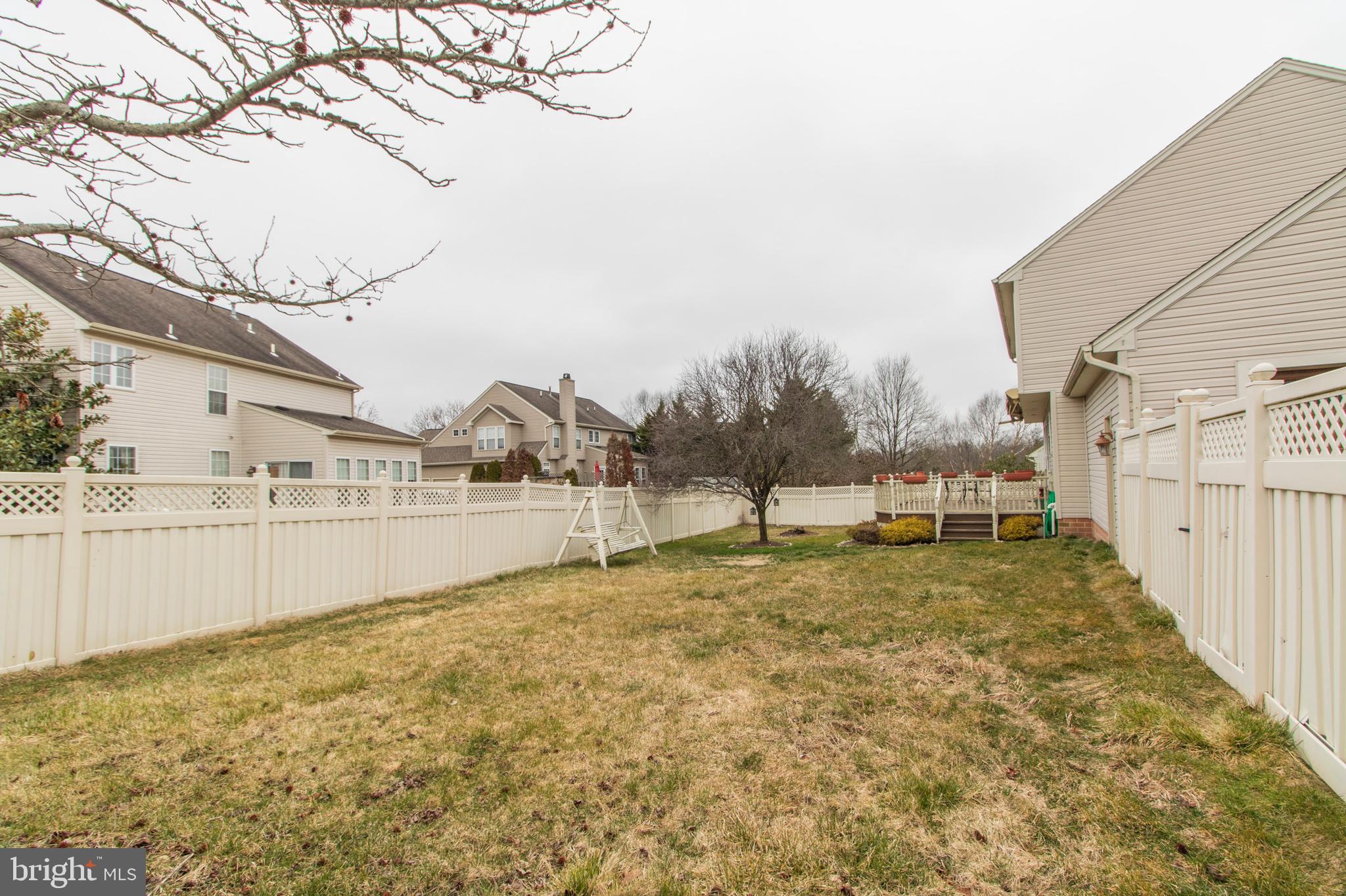 MAPLE KNOLL - Residential